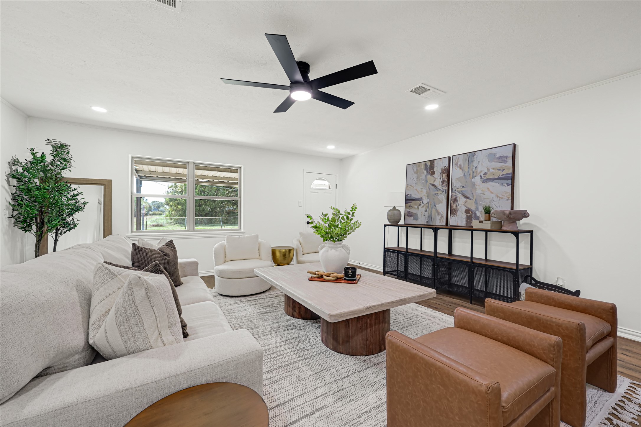 371 Windsor Square, Alvin, TX 77511 371 Windsor Square, Alvin, TX 77511