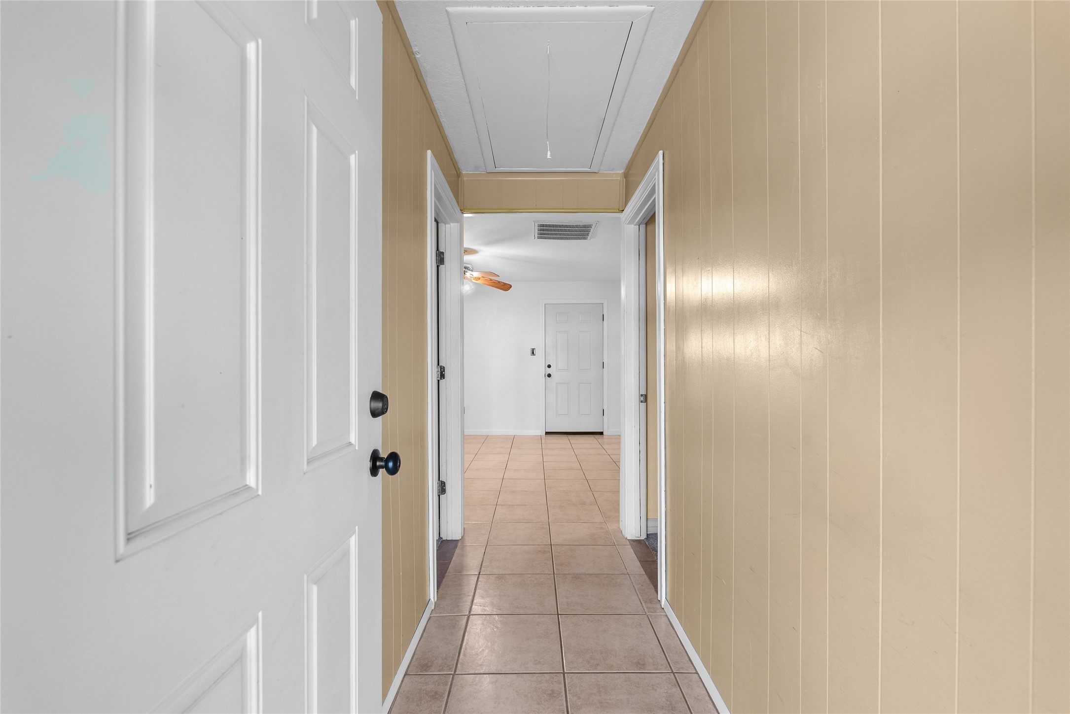 7108 E Hunter Drive, Hitchcock, TX 77563