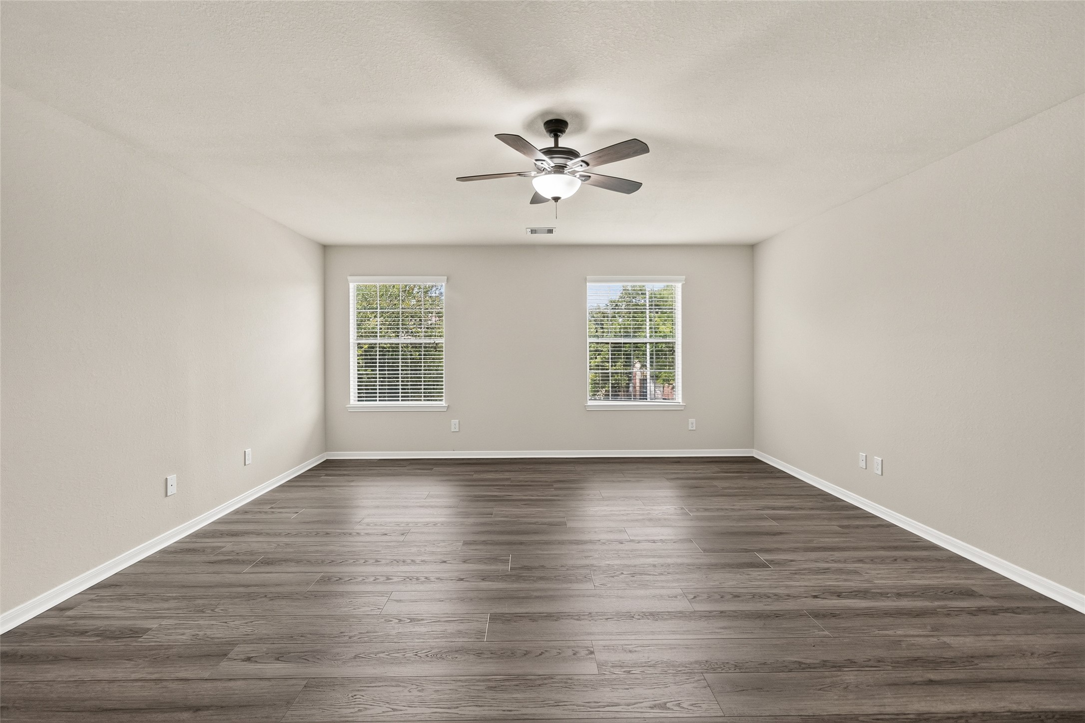 With its generous size and flexible layout, your upstairs bonus room easily adapts to your needs, whether you're entertaining, working, or simply unwinding.