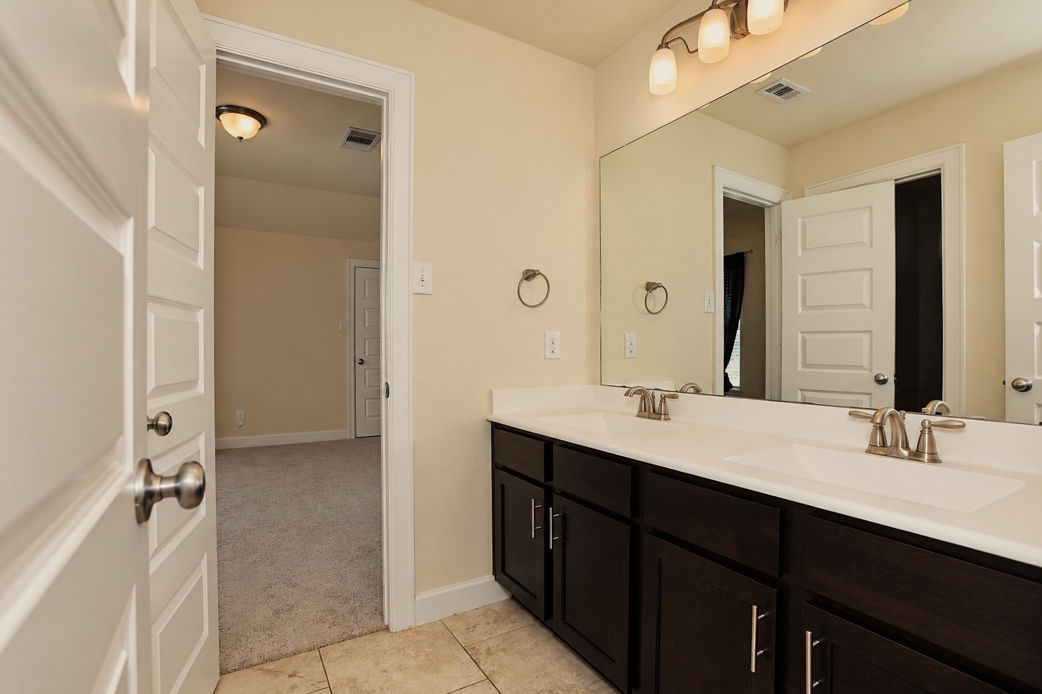 Upstaqirs Jack & Jill Bathroom