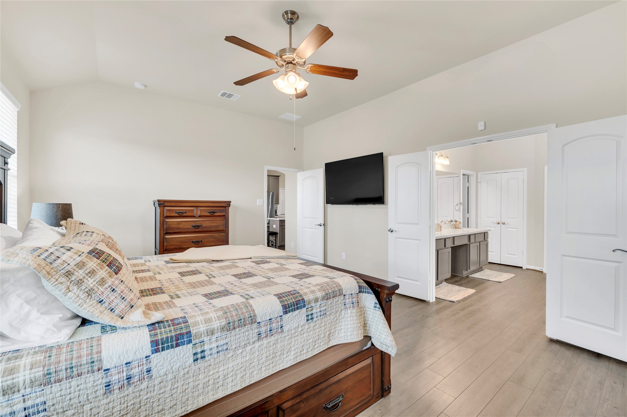 1849 Kenley Way, Alvin, TX 77511