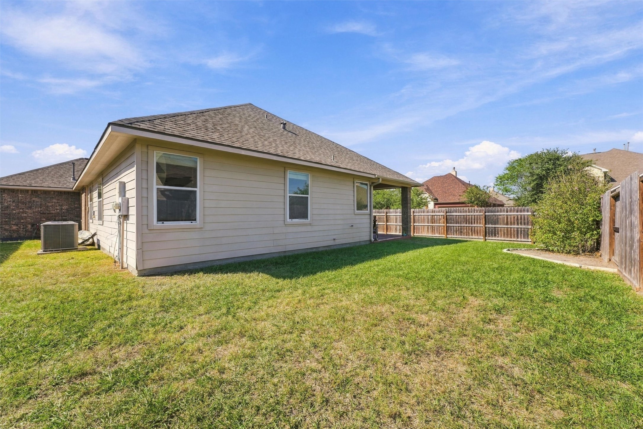 spacious side yard
