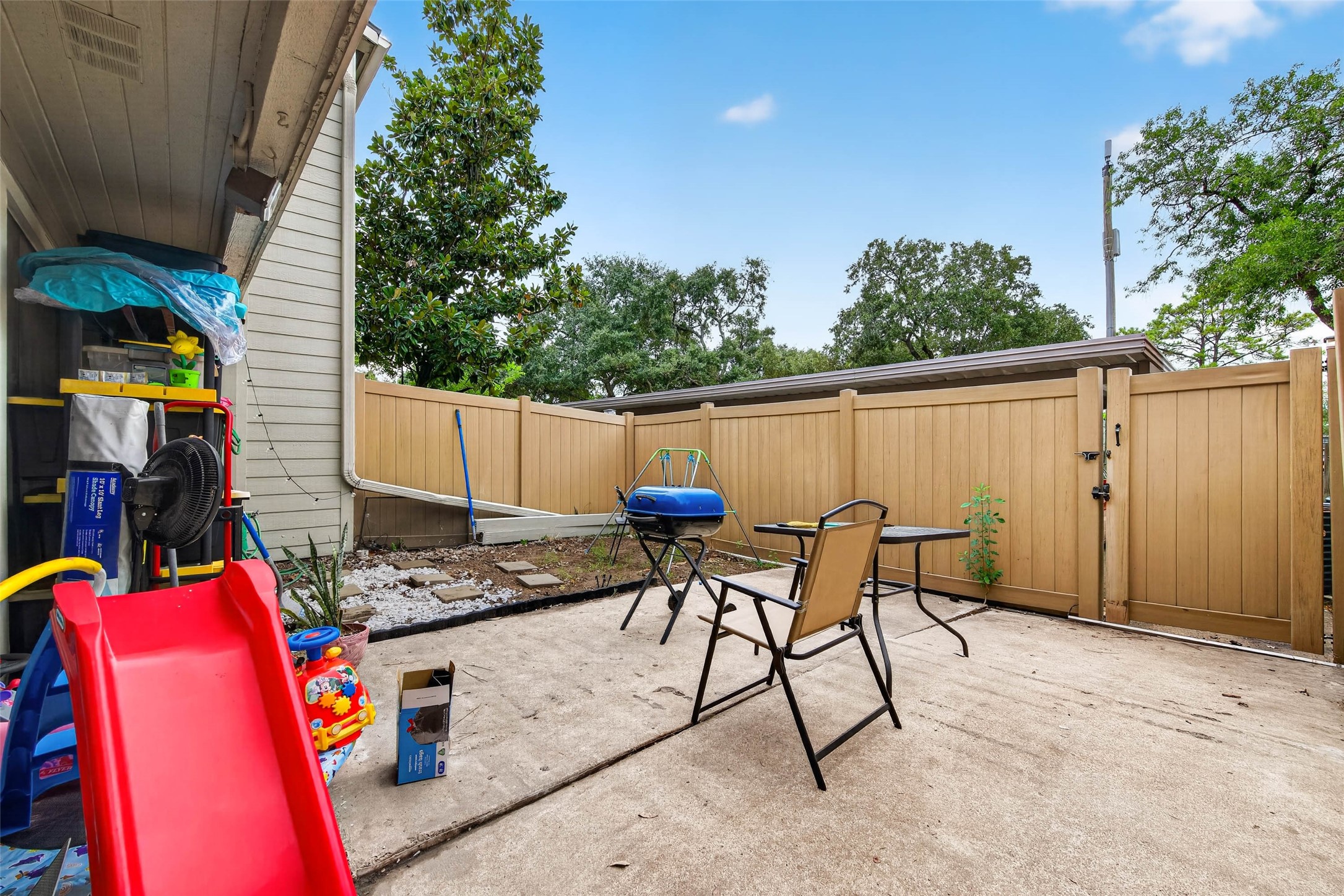 2305 Briarwest Boulevard, Houston, TX 77077