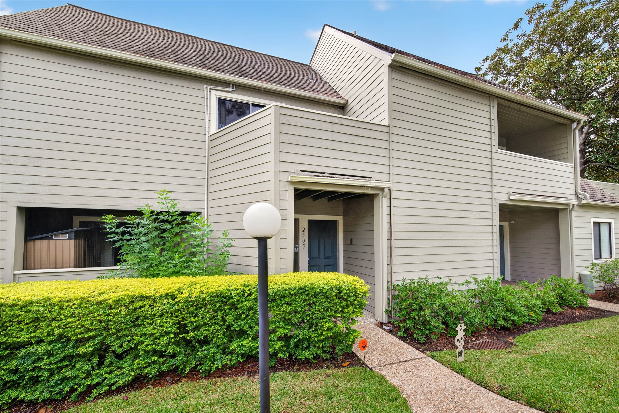 2305 Briarwest Boulevard, Houston, TX 77077
