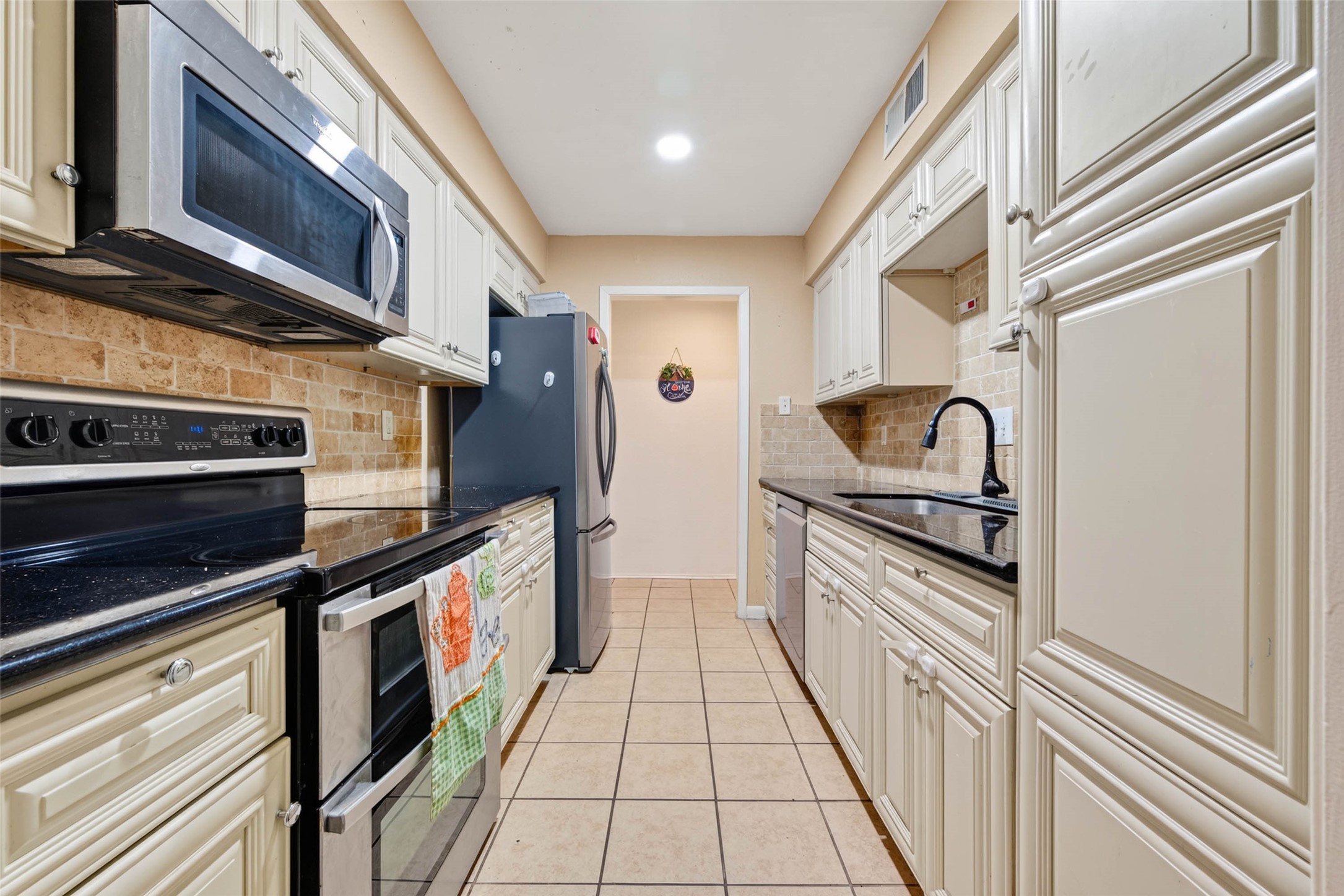 2305 Briarwest Boulevard, Houston, TX 77077