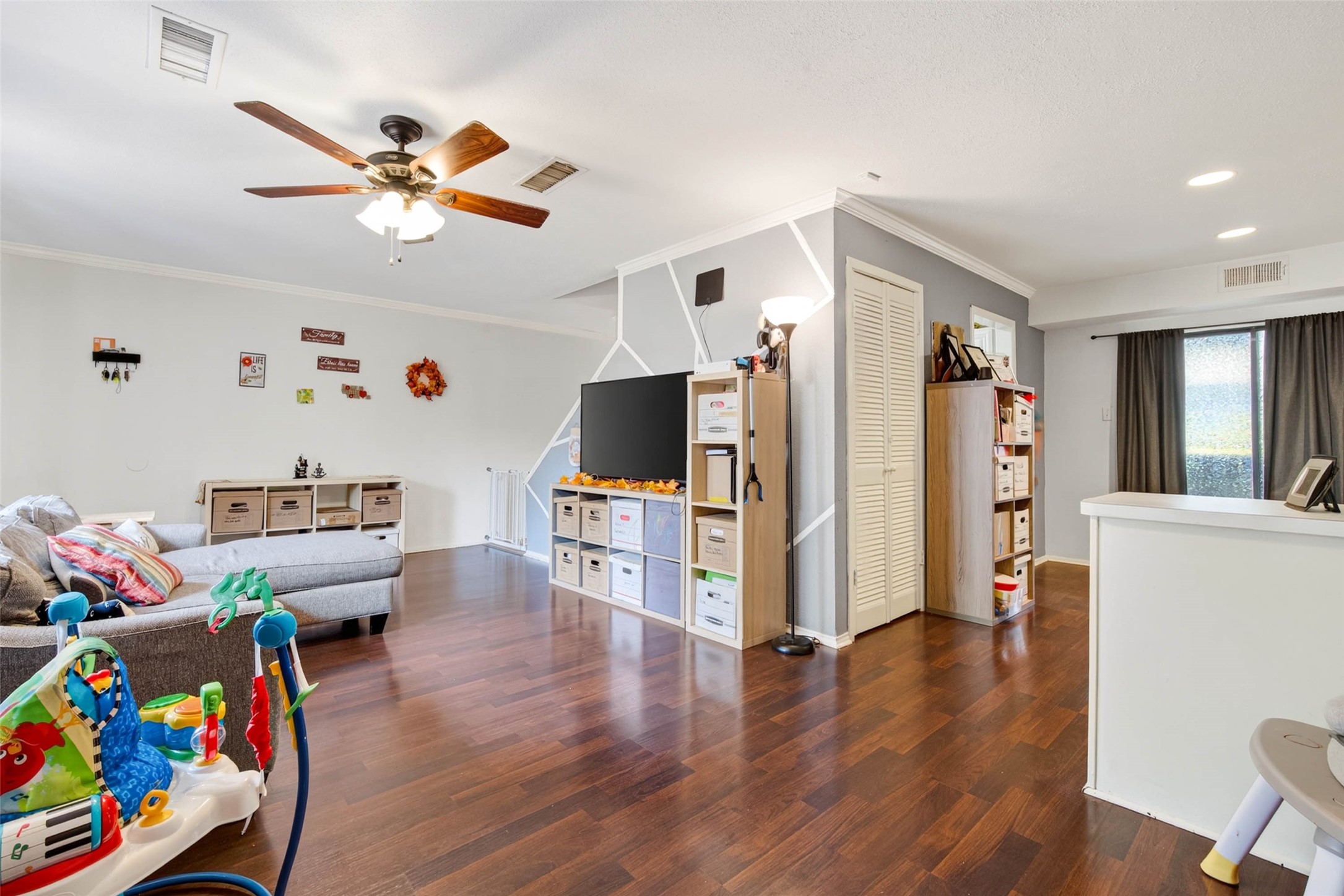 2305 Briarwest Boulevard, Houston, TX 77077