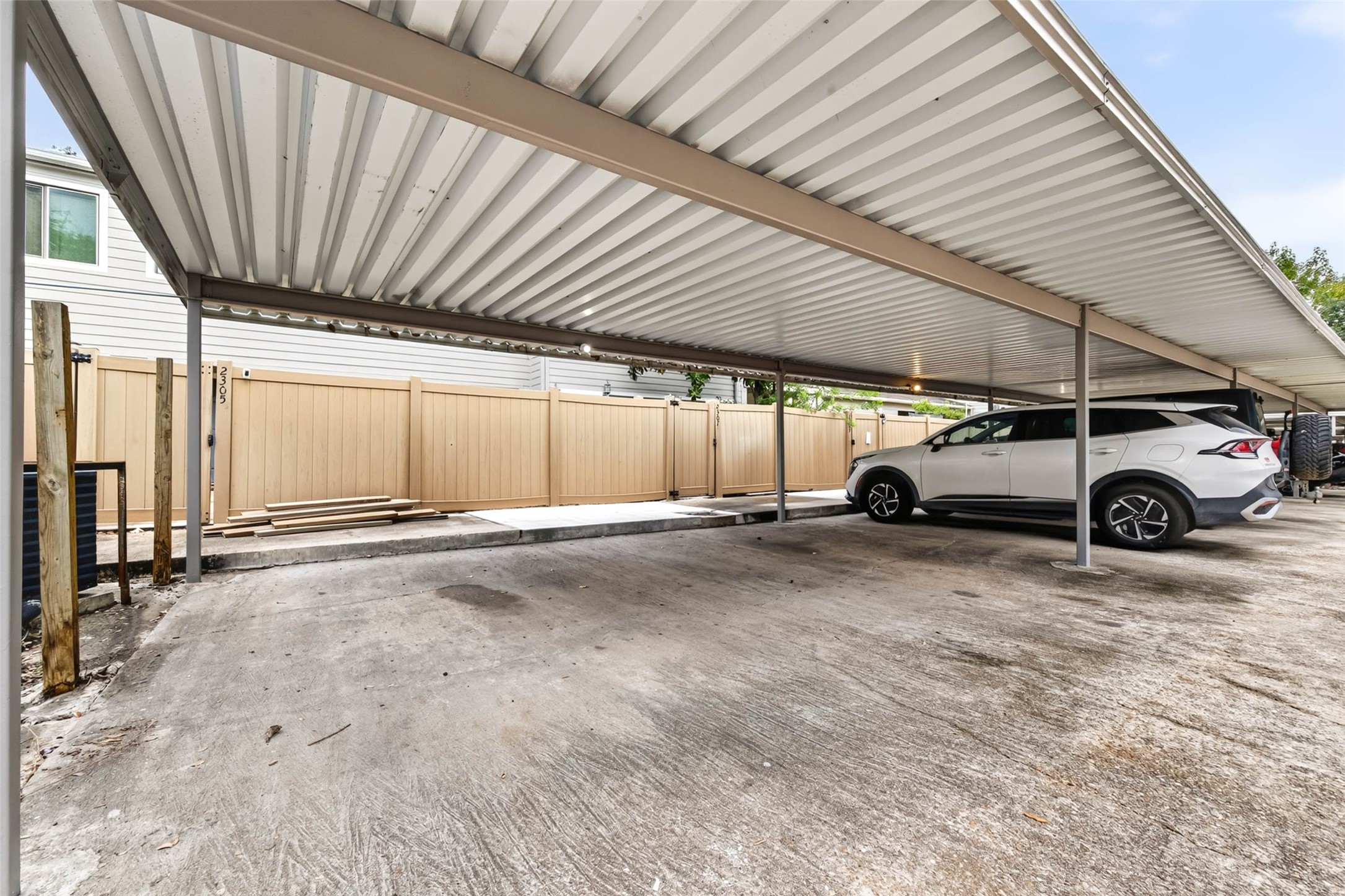 2305 Briarwest Boulevard, Houston, TX 77077