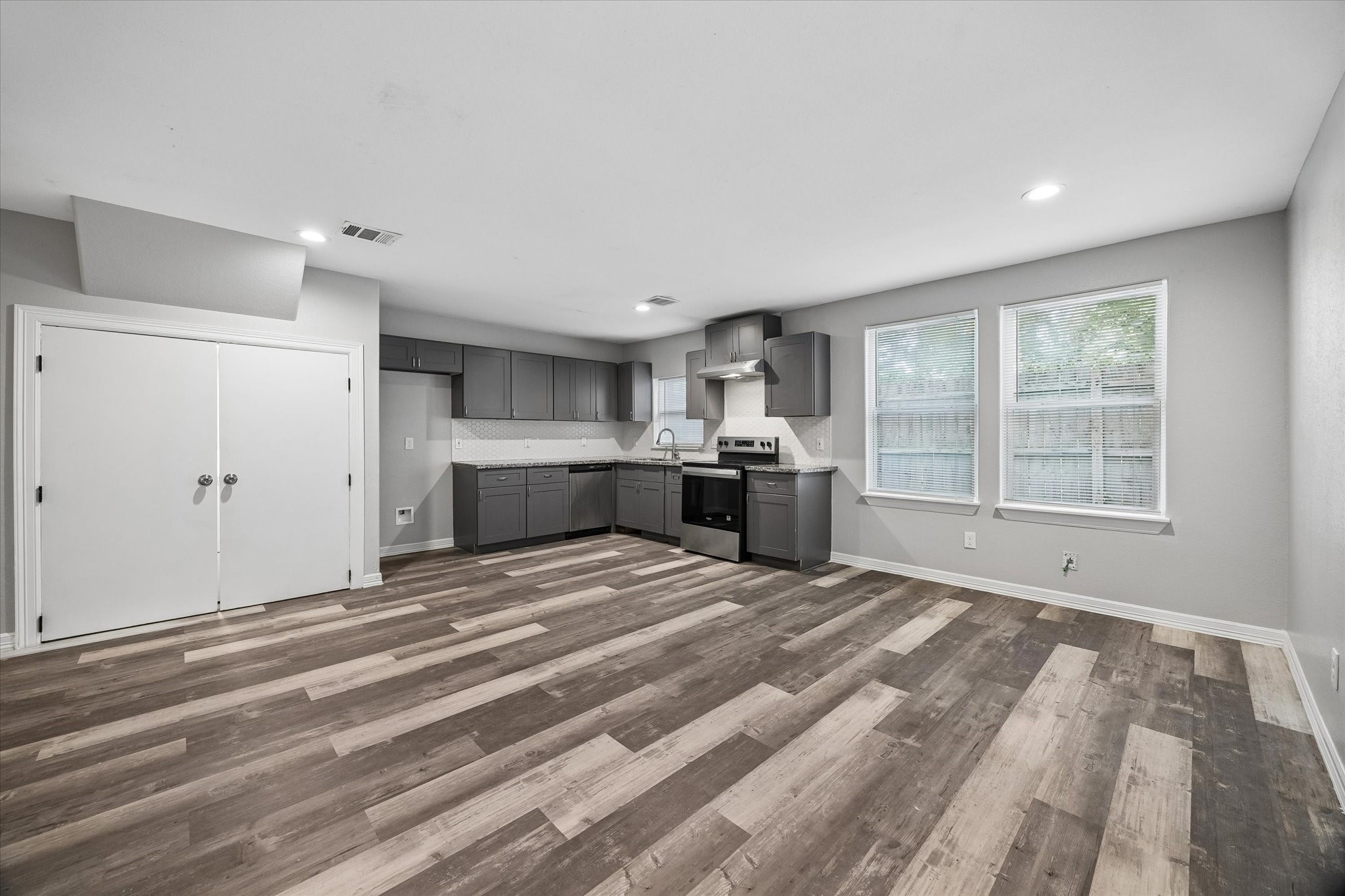 1894 Dolly Wright Street, Houston, TX 77088 1894 Dolly Wright Street, Houston, TX 77088
