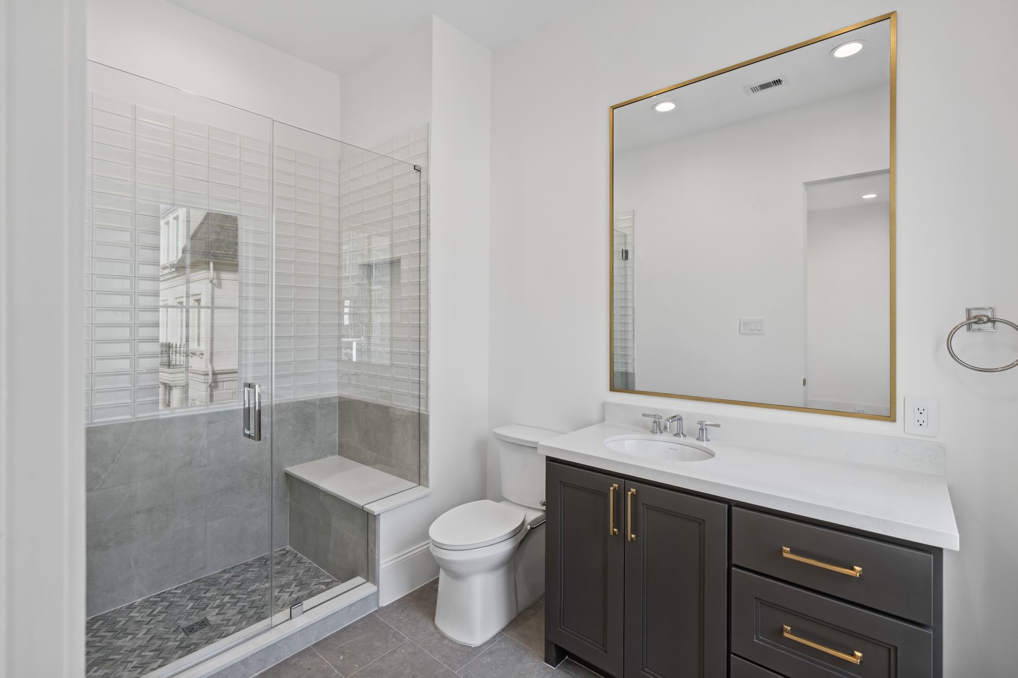 25 Wentworth Gate Path, Houston, TX 77027