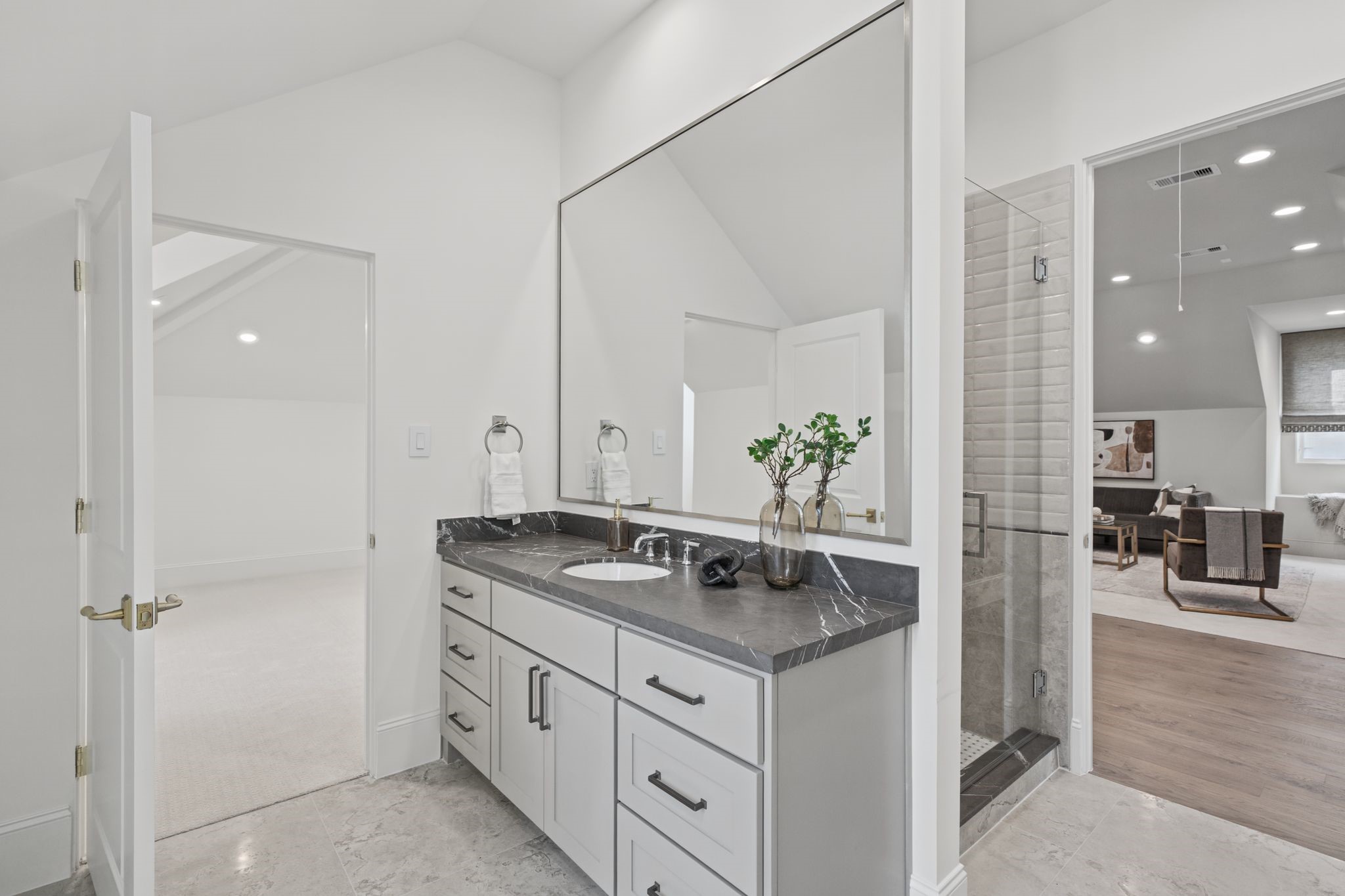 25 Wentworth Gate Path, Houston, TX 77027