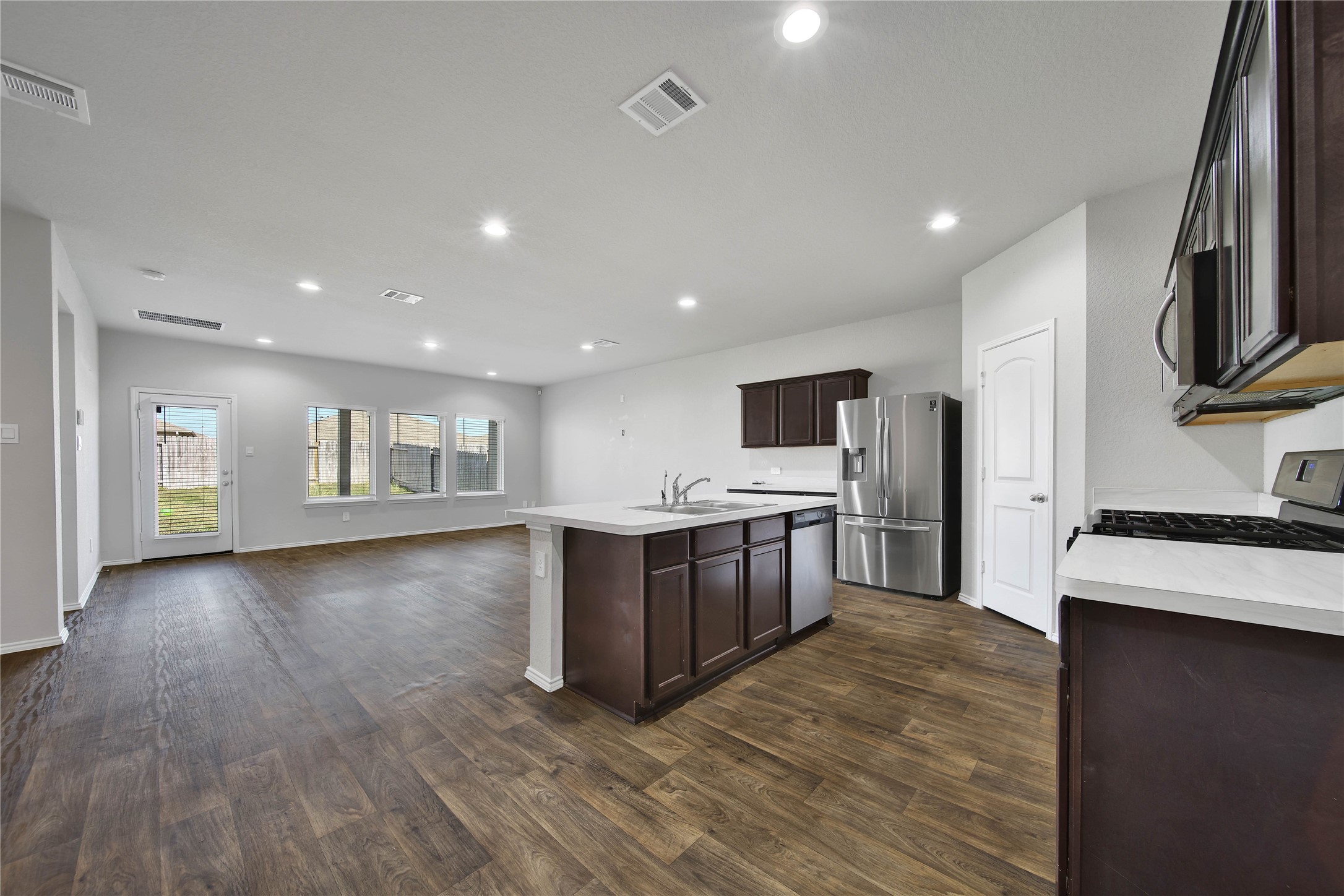 21323 Pine Mill Drive, New Caney, TX 77357