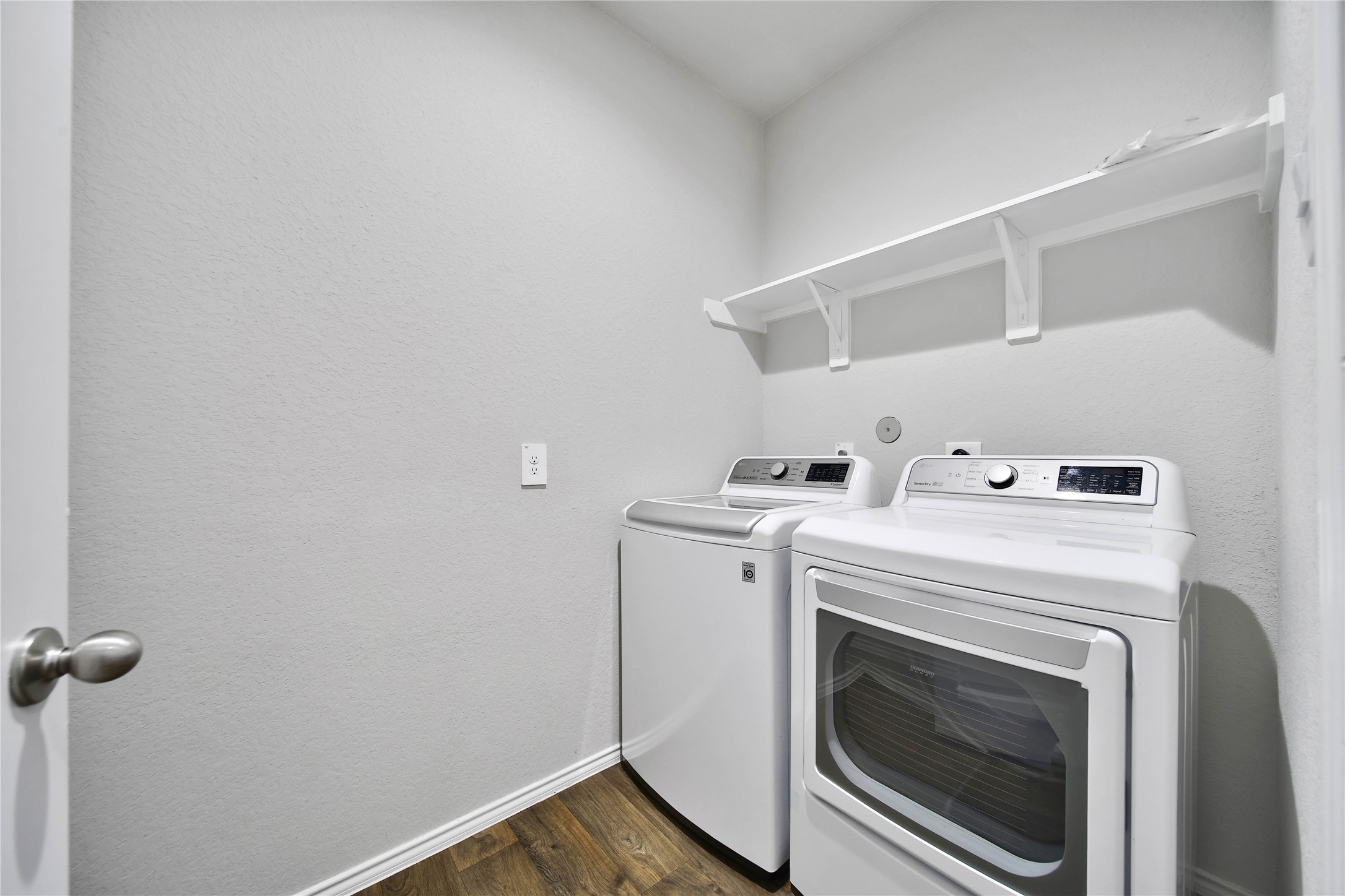 21323 Pine Mill Drive, New Caney, TX 77357