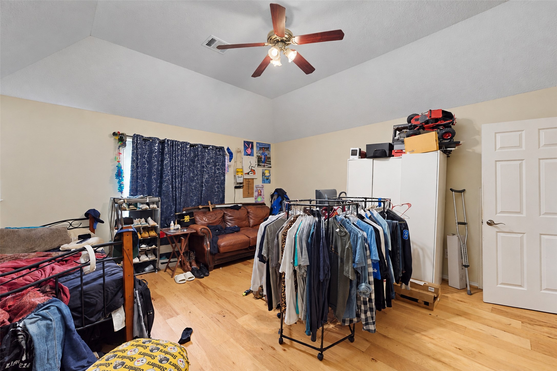 2207 Longspur Lane, League City, TX 77573