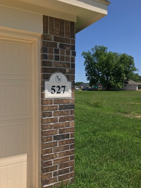 527 Wellshire Drive, West Columbia, TX 77486