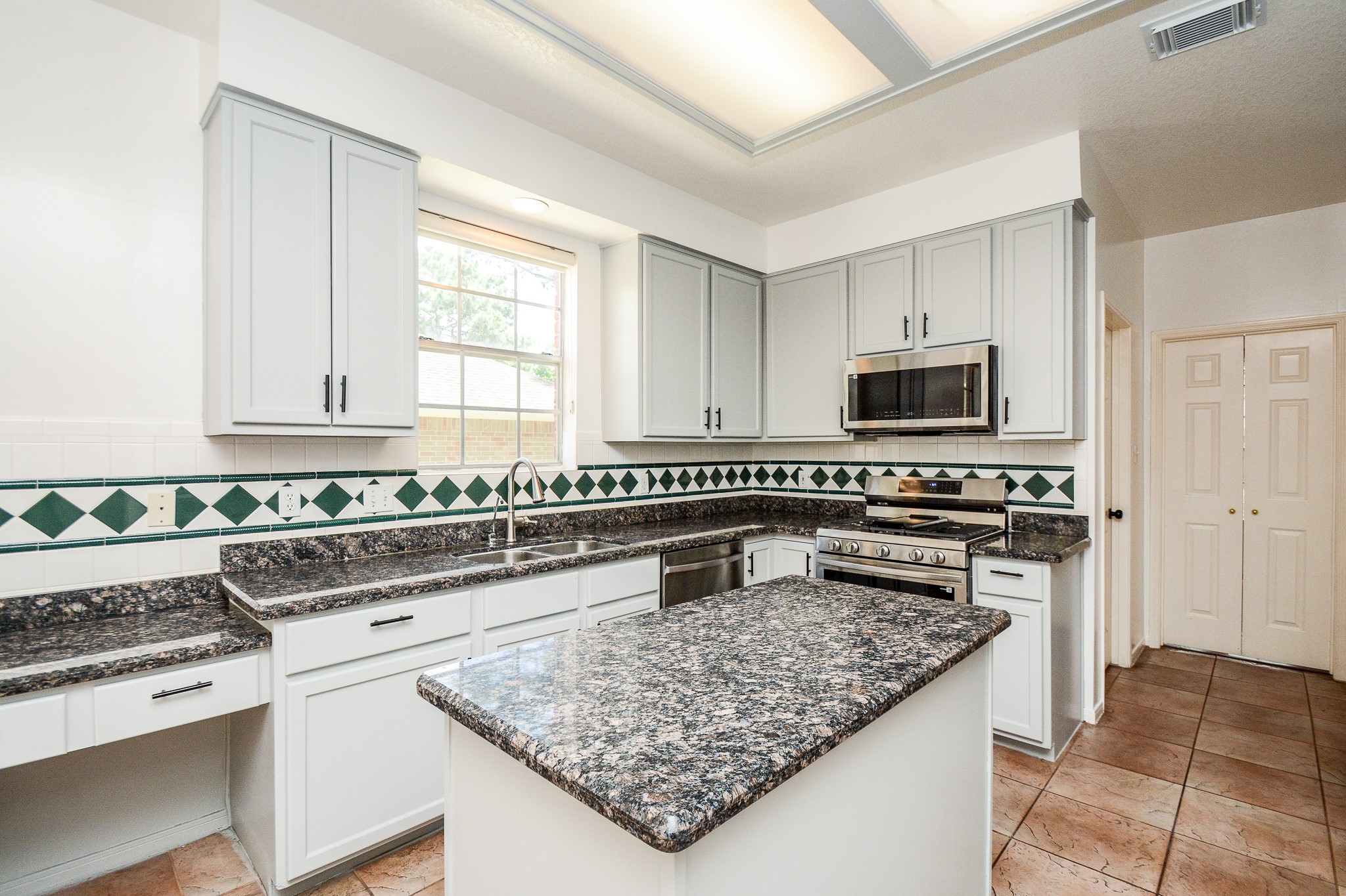 1402 Brook Grove Drive, Katy, TX 77450