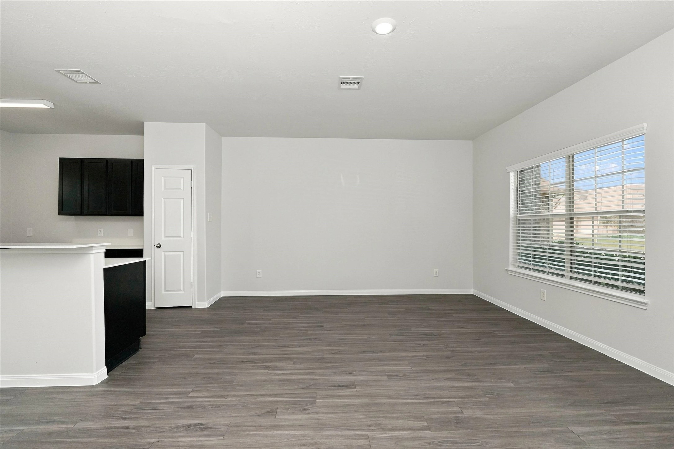 Photos may be representative of the floor plan and not the exact home. Finishes, layout, and features of the actual property for lease may vary. Photos may be representative of the floor plan and not the exact home. Finishes, layout, and features of the actual property for lease may vary.