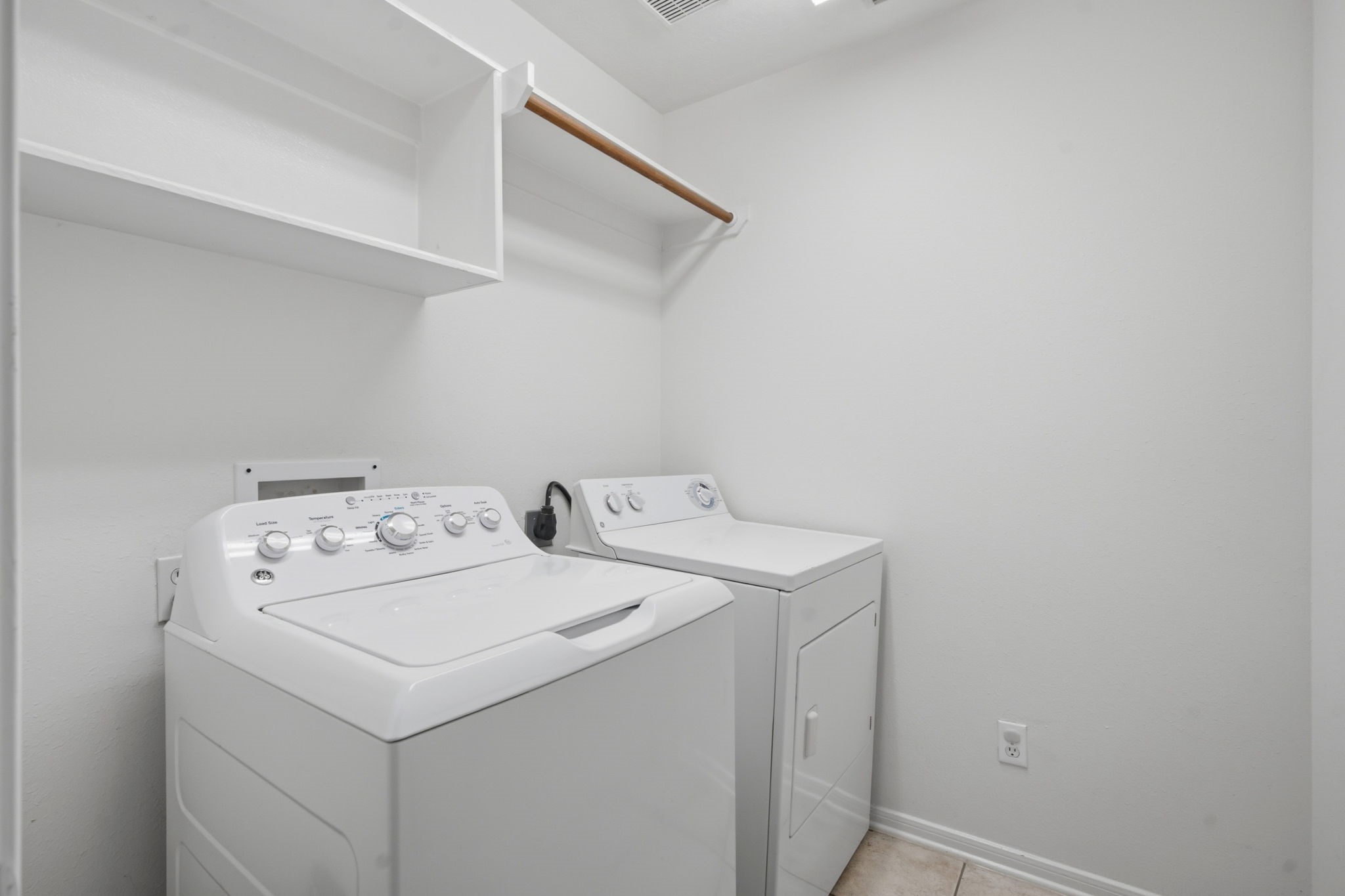 Washer & dryer included