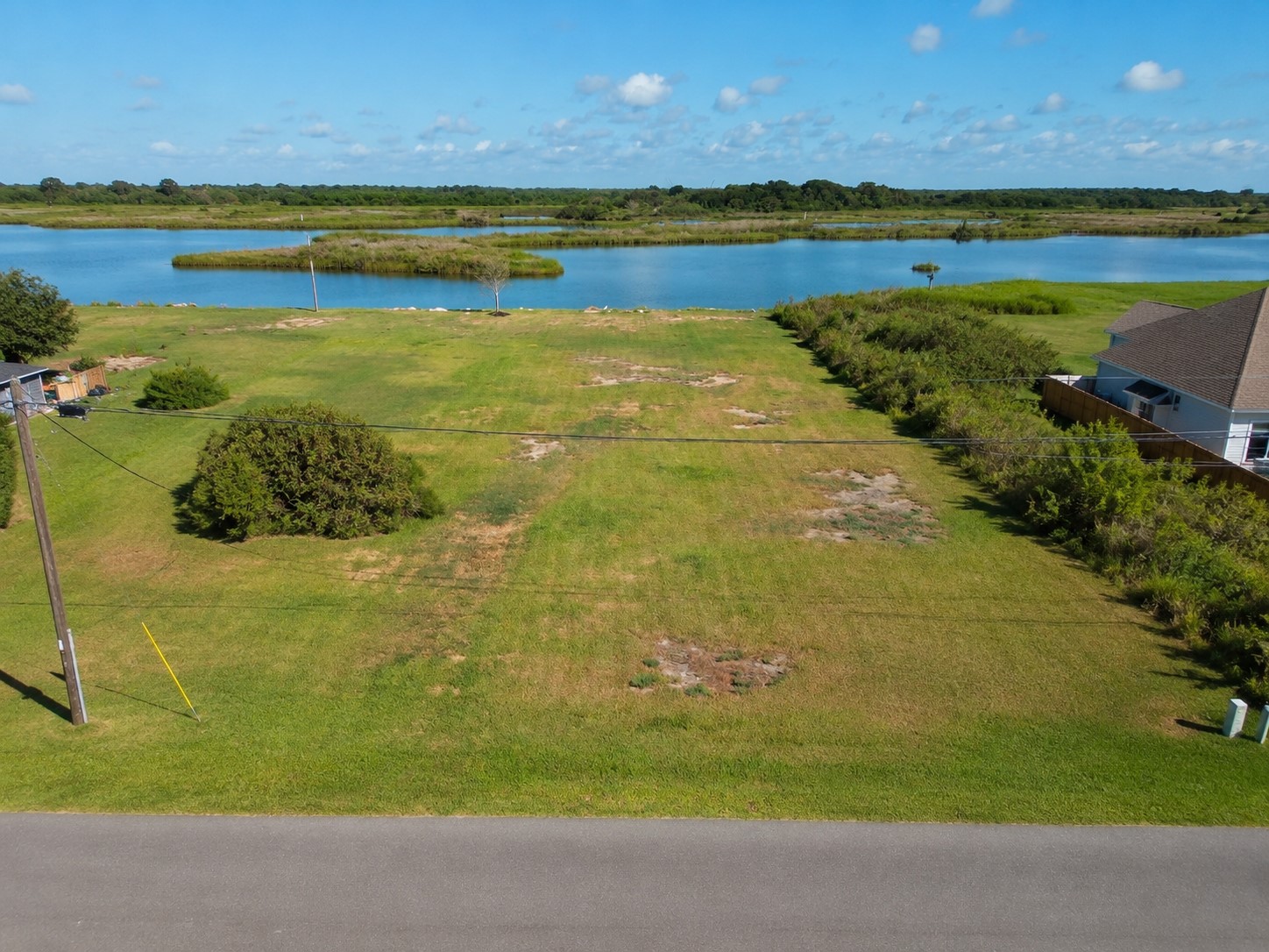 00 Bayou Drive, Hitchcock, TX 77563