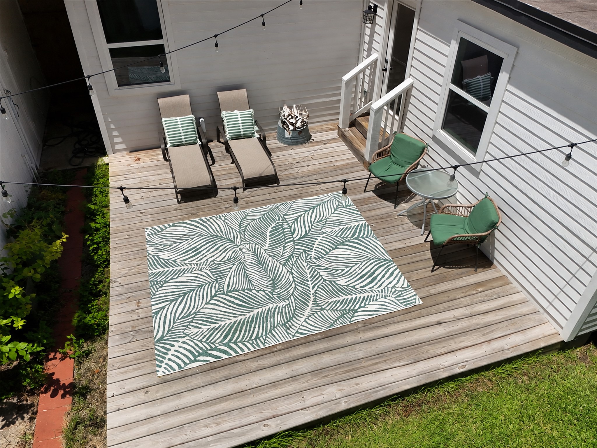 Come lay out on the Deck or relax with a glass of sweet tea!