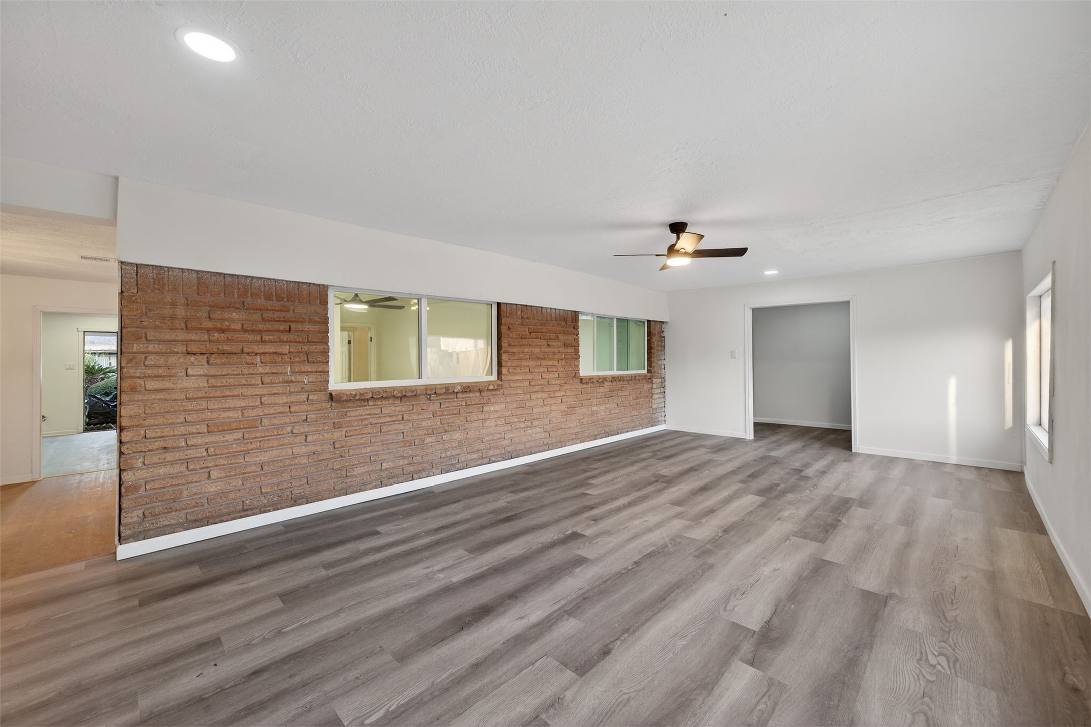 4119 Ebbtide Drive, Houston, TX 77045