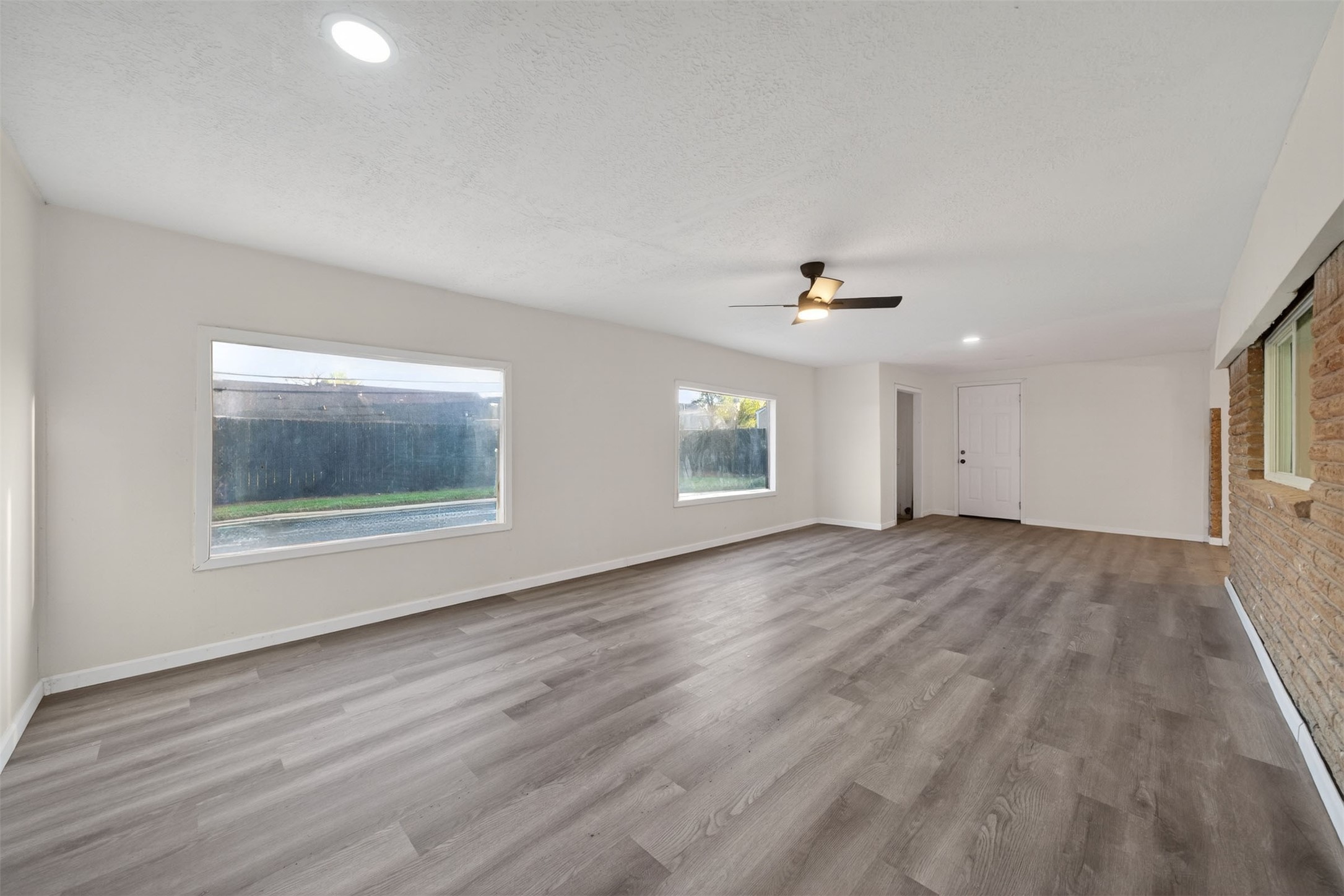 4119 Ebbtide Drive, Houston, TX 77045