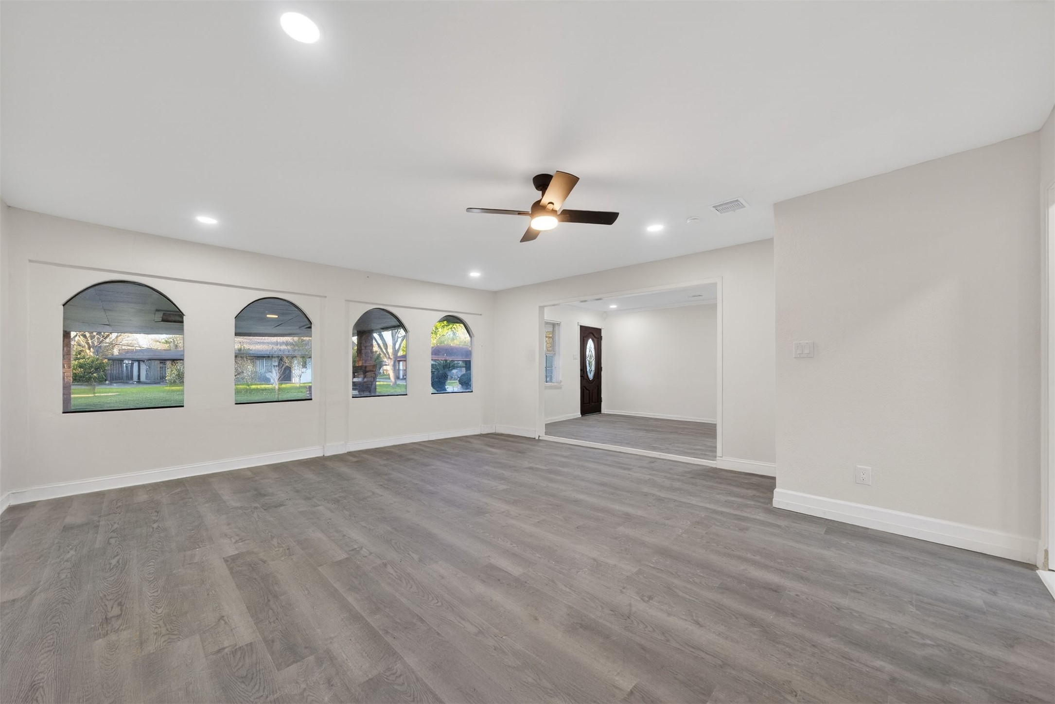 4119 Ebbtide Drive, Houston, TX 77045