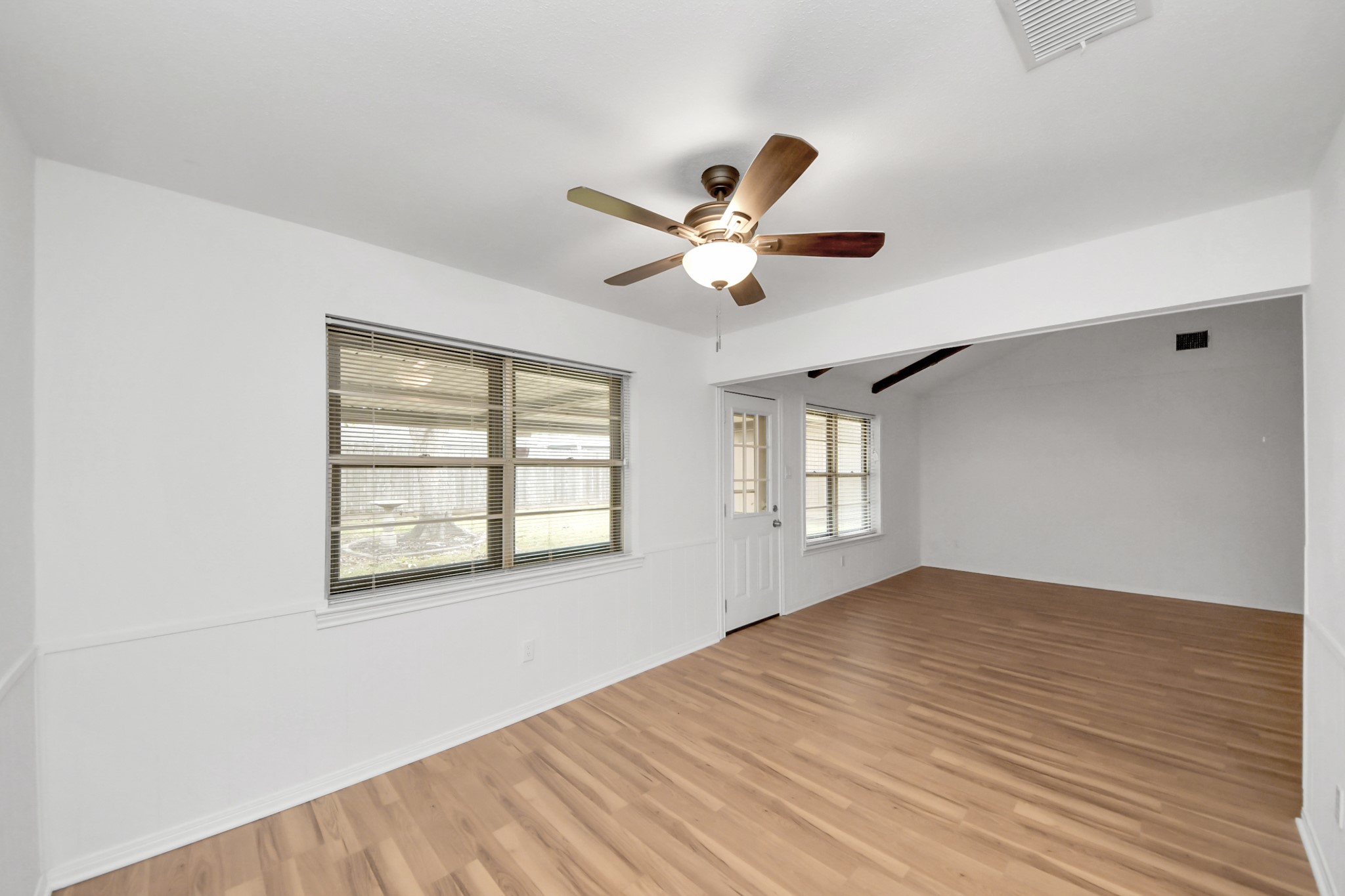 10411 Glenkirk Drive, Houston, TX 77089