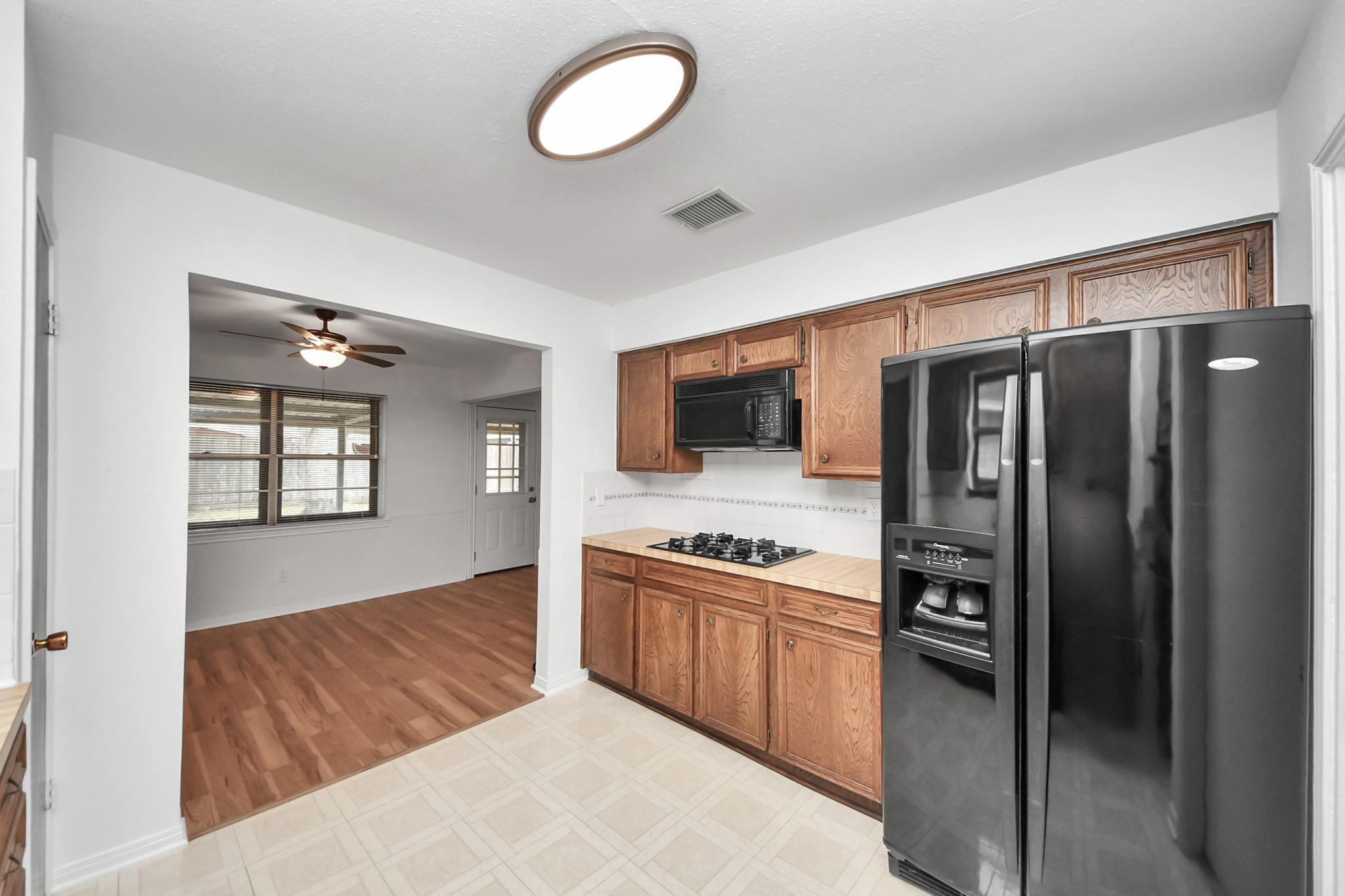 10411 Glenkirk Drive, Houston, TX 77089