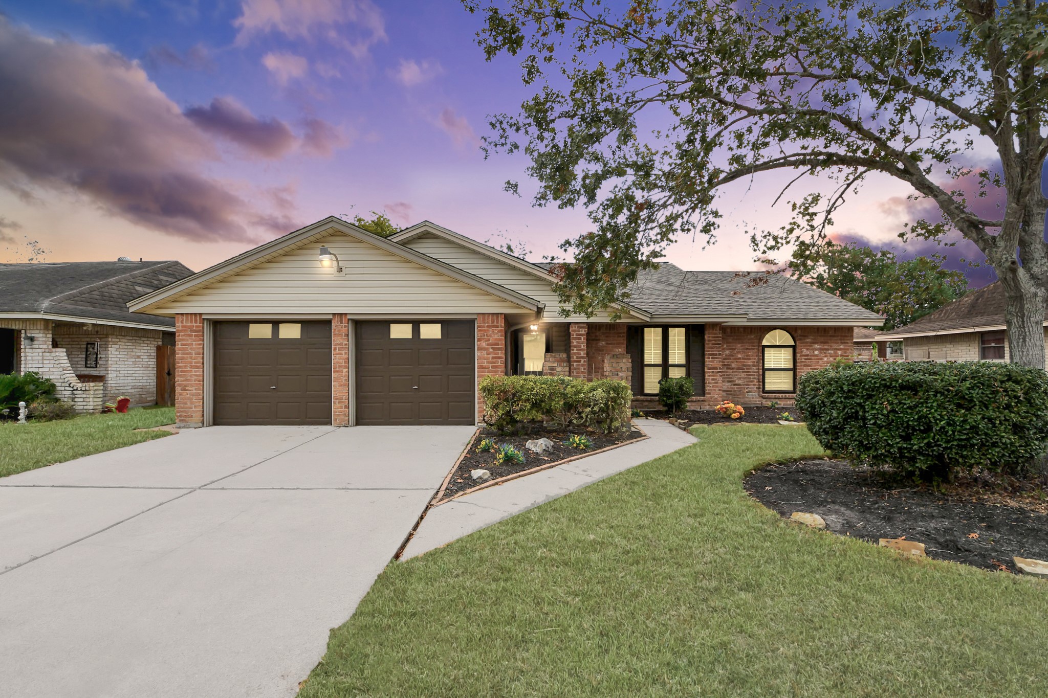 10411 Glenkirk Drive, Houston, TX 77089