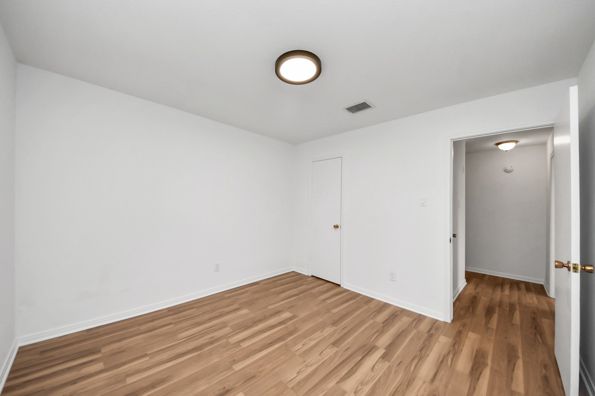 10411 Glenkirk Drive, Houston, TX 77089