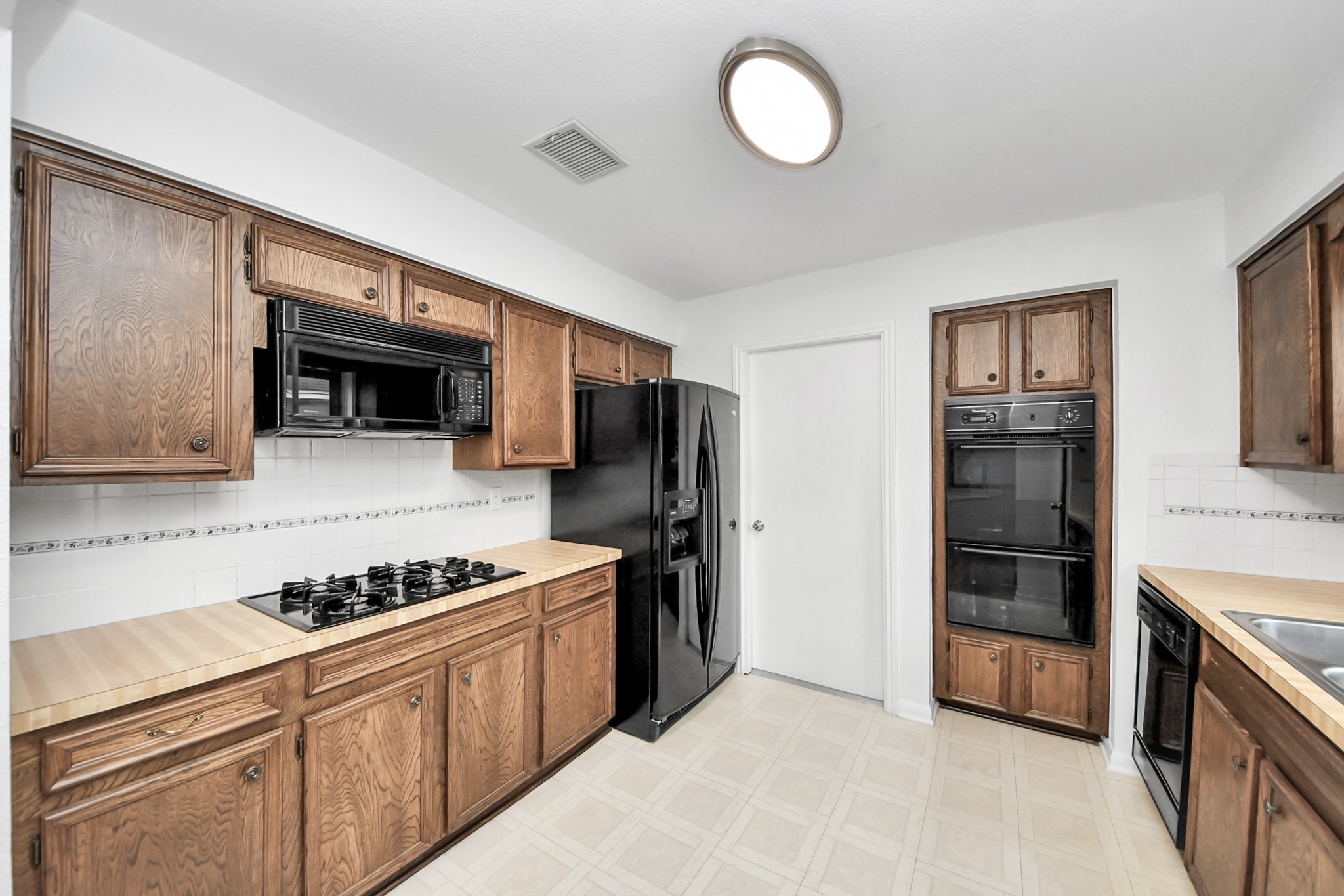 10411 Glenkirk Drive, Houston, TX 77089