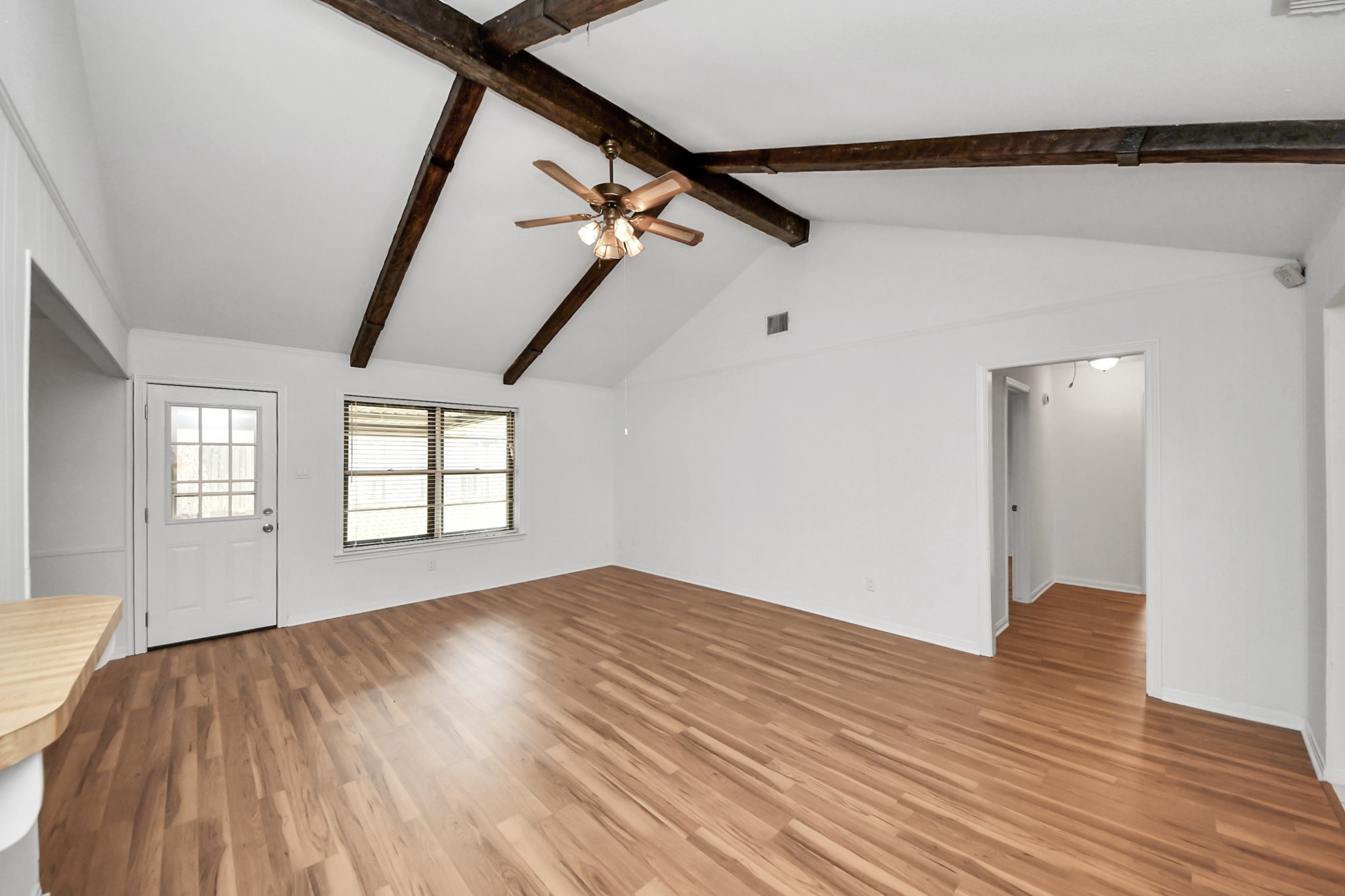 10411 Glenkirk Drive, Houston, TX 77089