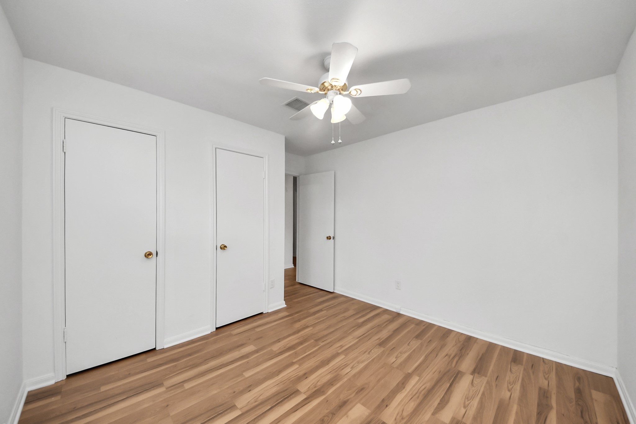 10411 Glenkirk Drive, Houston, TX 77089