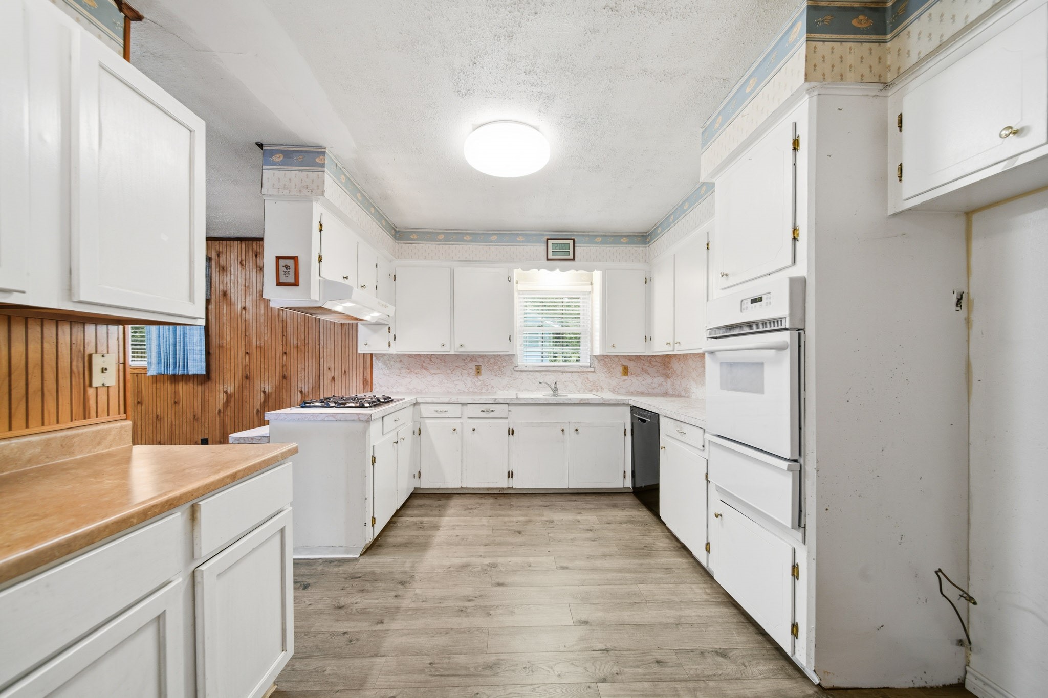 Large Kitchen