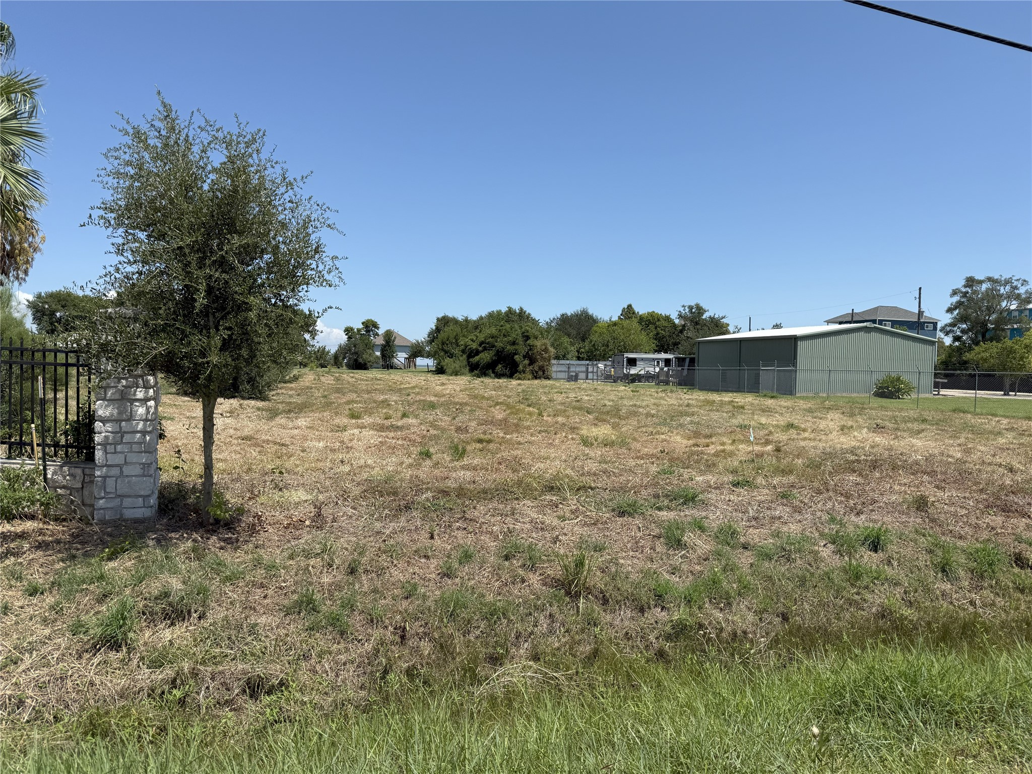 2336 E Bayshore Drive, Dickinson, TX 77539 2336 E Bayshore Drive, Dickinson, TX 77539