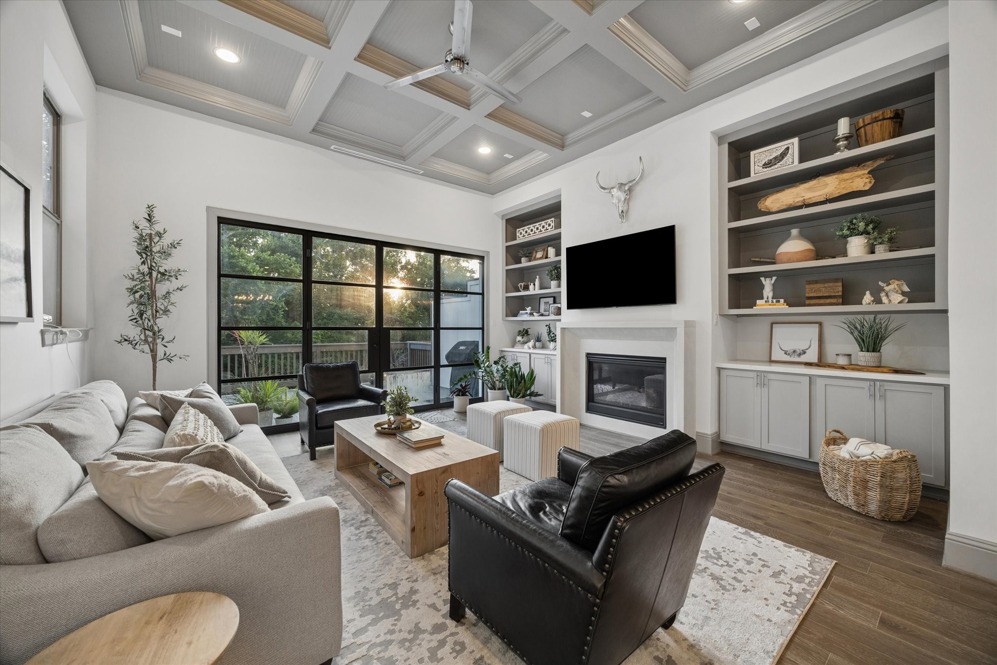 1907 W 25th Street, Houston, TX 77008 1907 W 25th Street, Houston, TX 77008