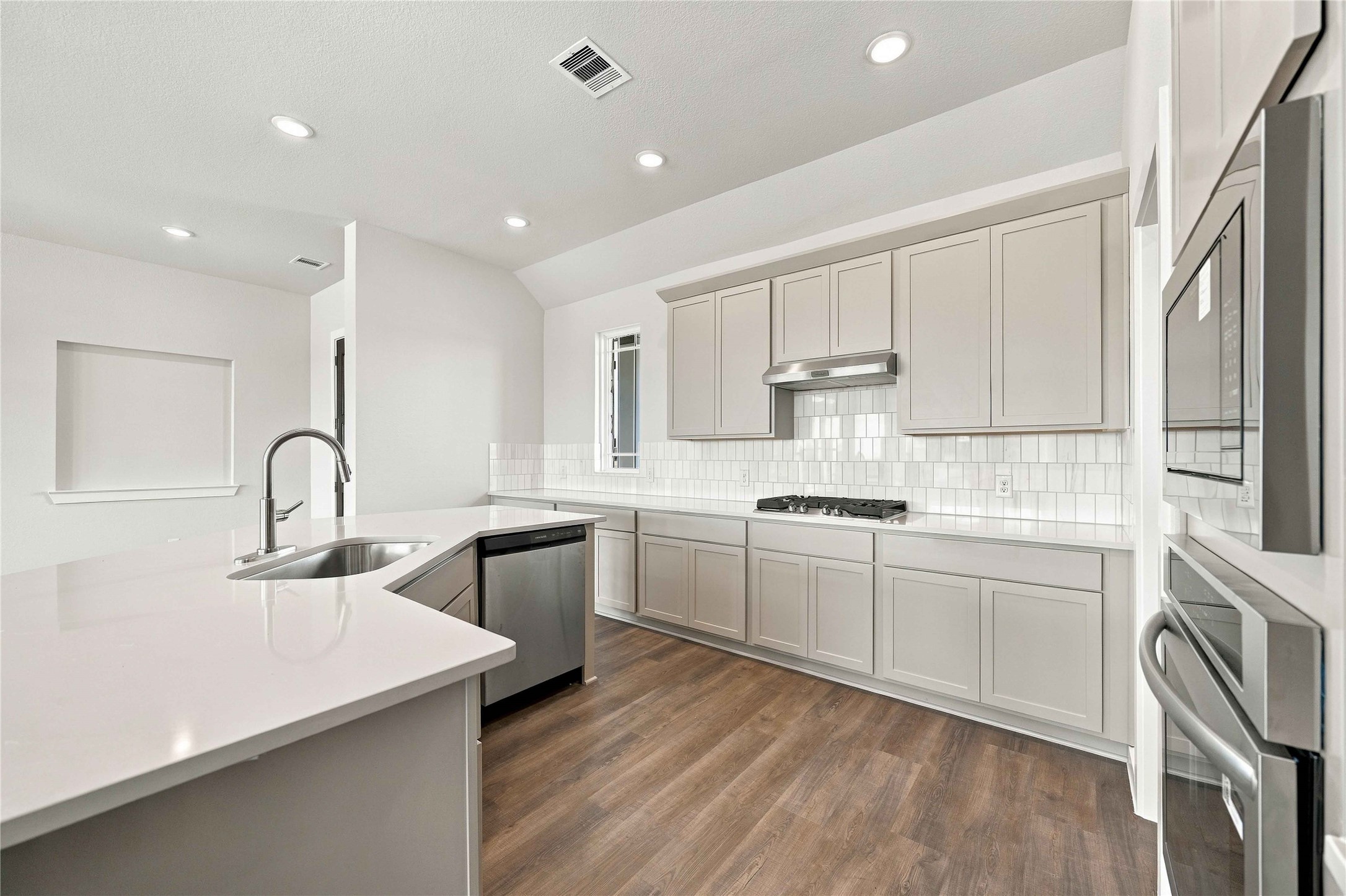 1338 Westfork Drive, Sealy, TX 77474 1338 Westfork Drive, Sealy, TX 77474