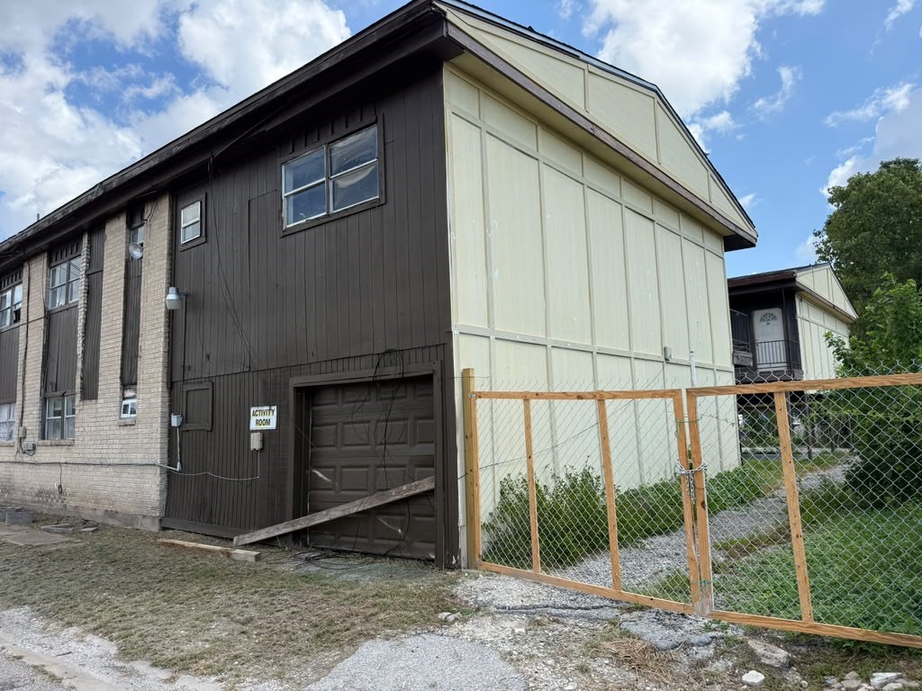 6636 Bellfort Street, Houston, TX 77087