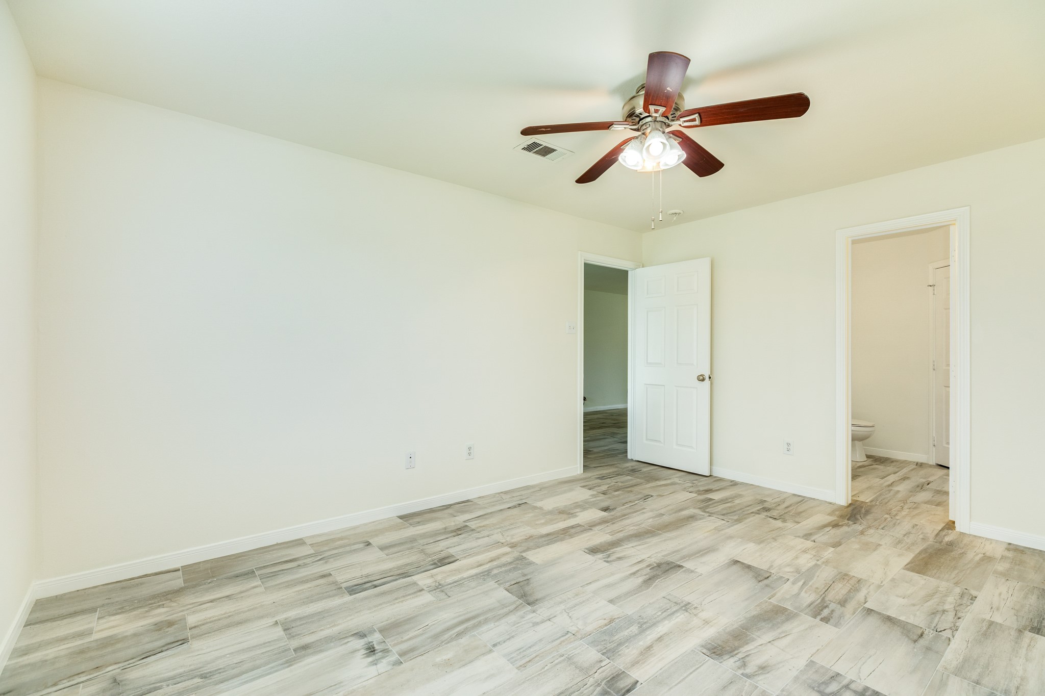 5061 Hauna Lane, Dickinson, TX 77539 5061 Hauna Lane, Dickinson, TX 77539