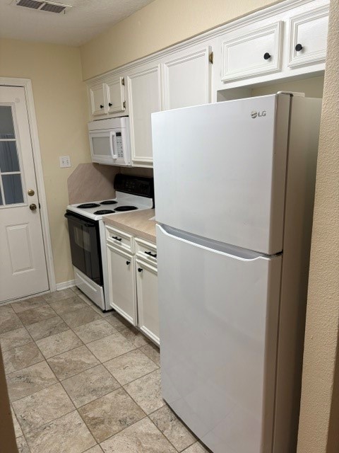 8029 Lawrence Street, Hitchcock, TX 77563