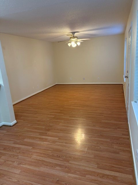 8029 Lawrence Street, Hitchcock, TX 77563