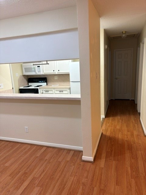8029 Lawrence Street, Hitchcock, TX 77563