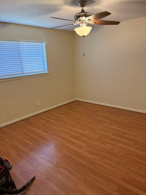 8029 Lawrence Street, Hitchcock, TX 77563