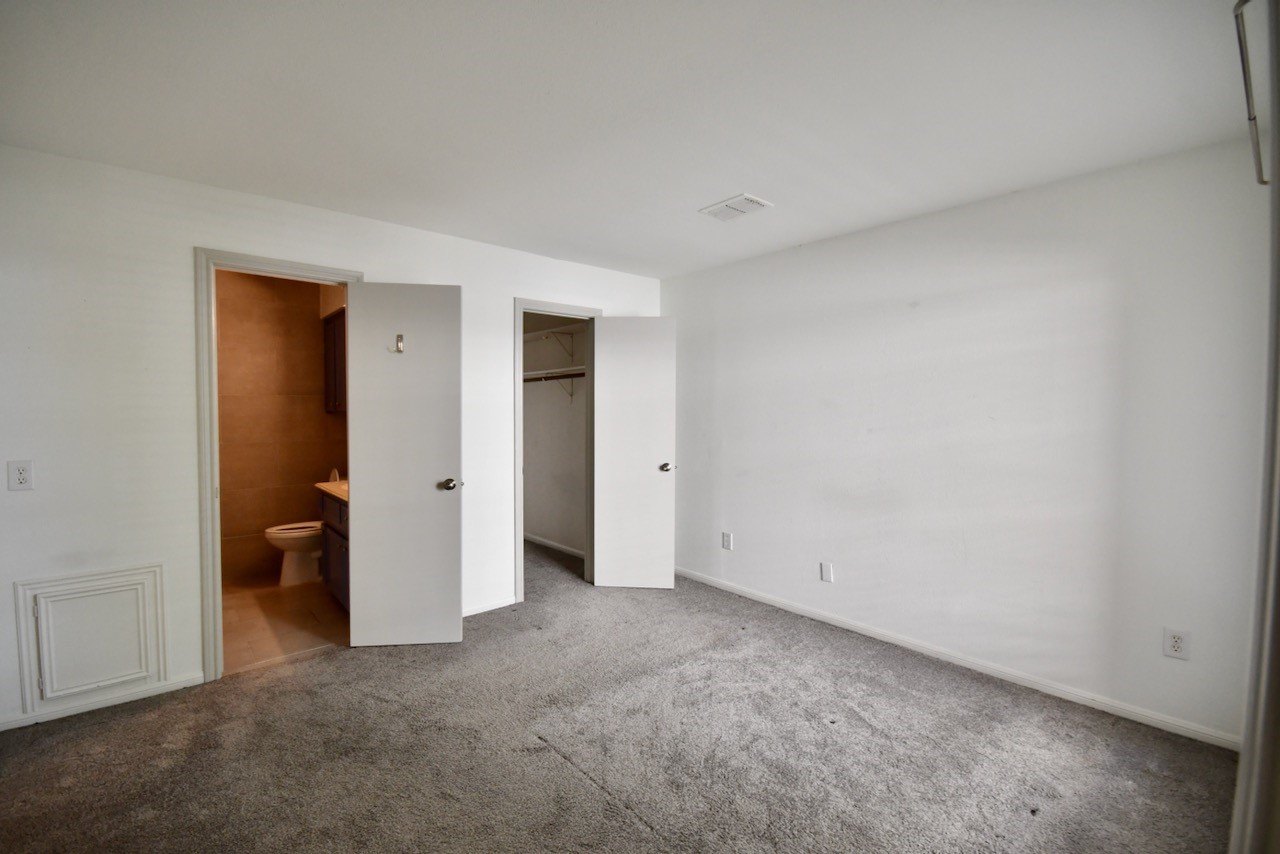 4404 Basswood Lane, Bellaire, TX 77401