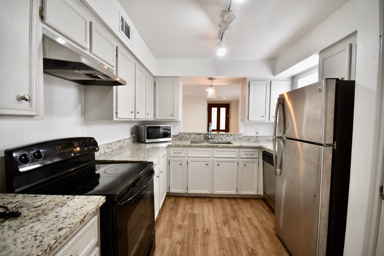 4404 Basswood Lane, Bellaire, TX 77401
