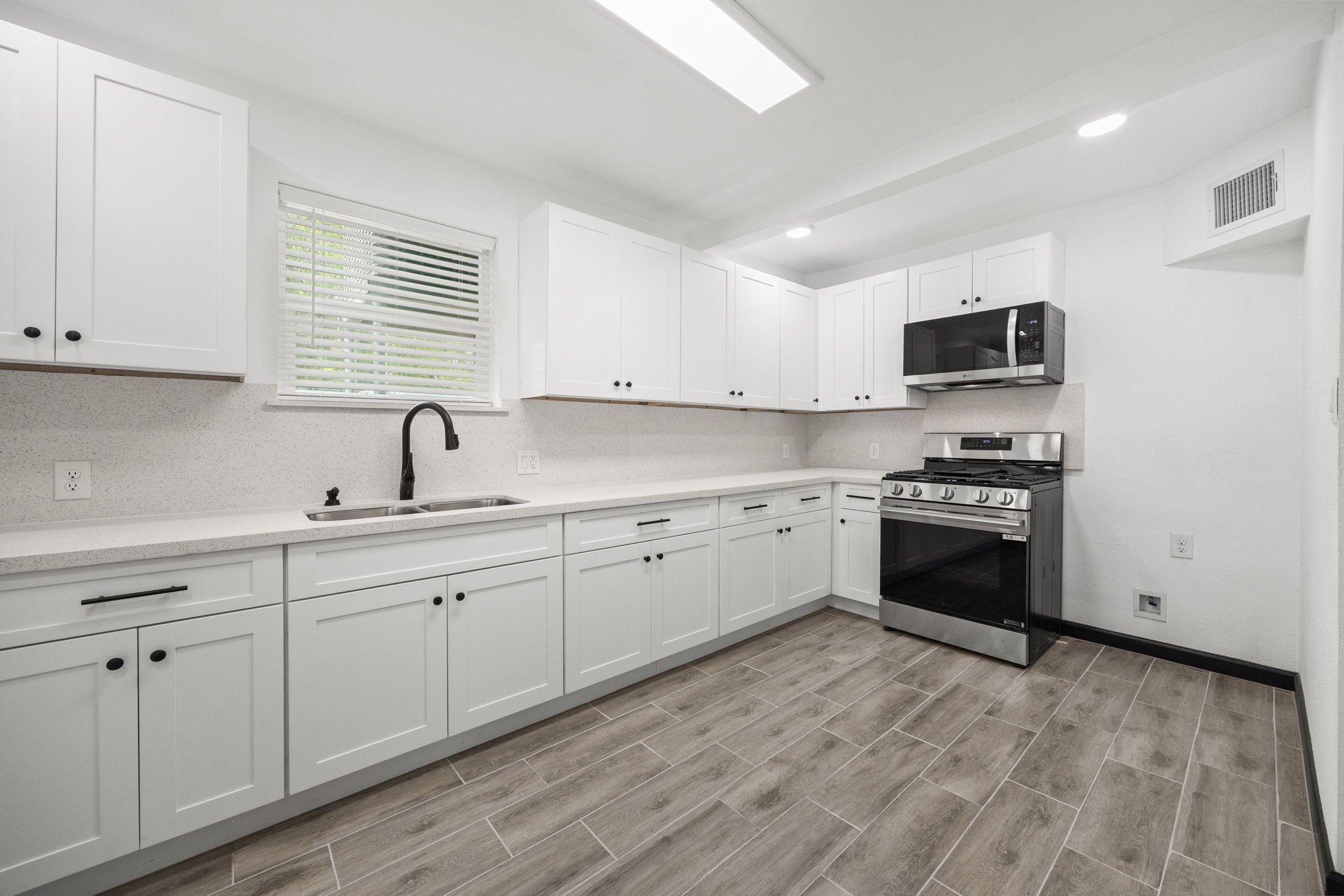 1913 30th Street, Galveston, TX 77550