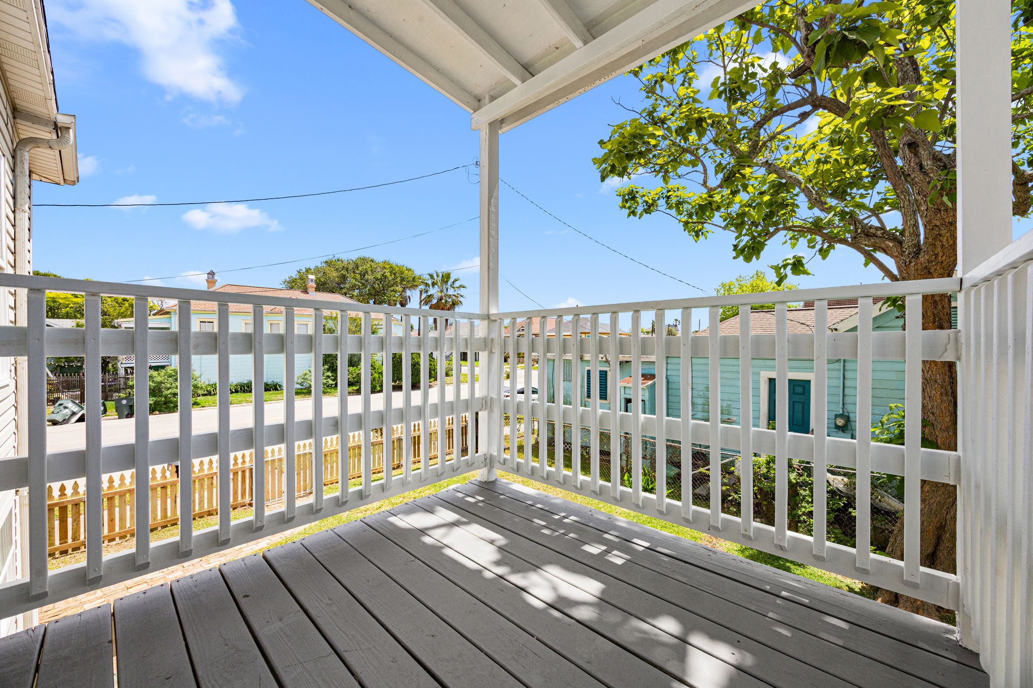 1913 30th Street, Galveston, TX 77550 1913 30th Street, Galveston, TX 77550