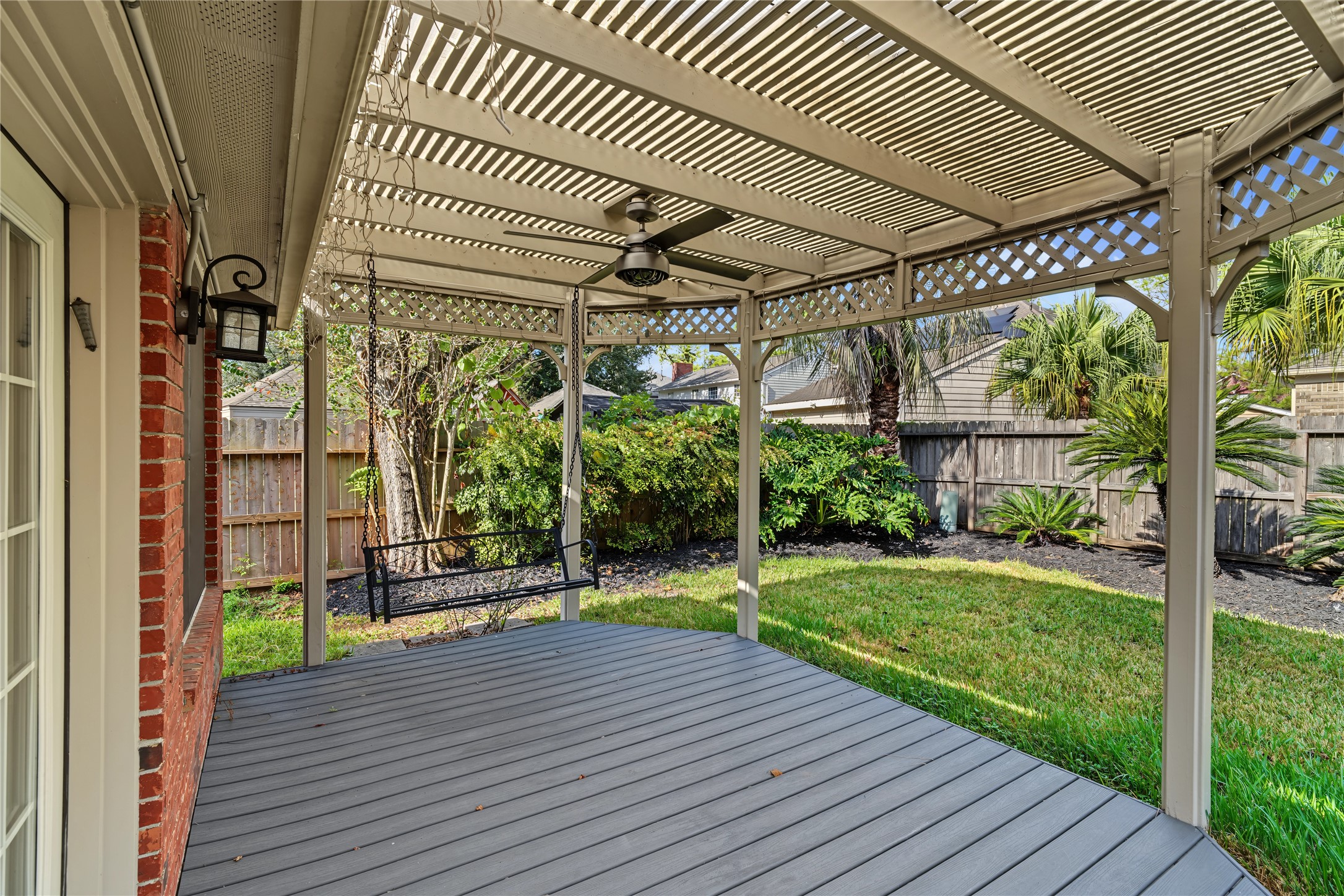 835 Maplewood Falls Court, Houston, TX 77062