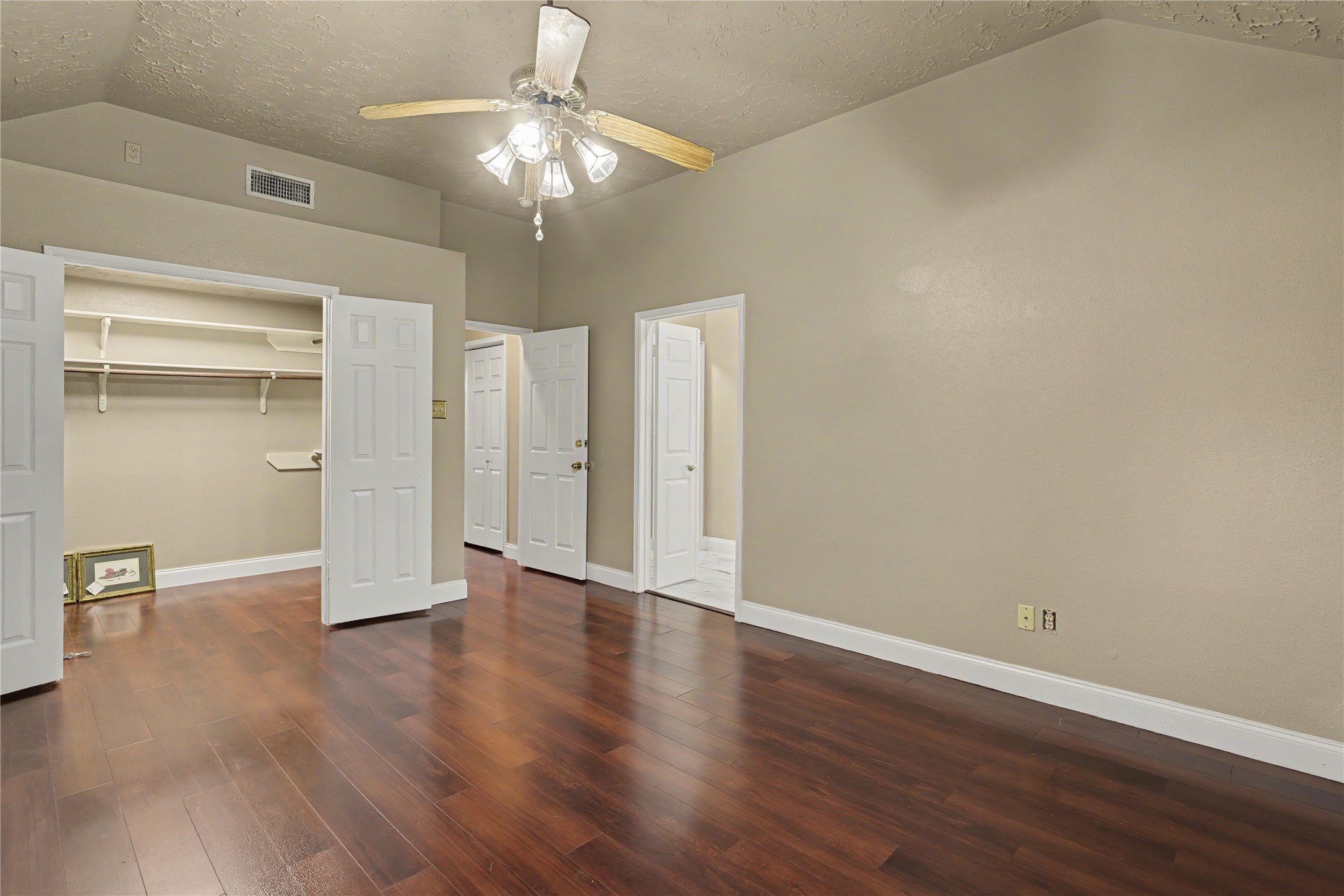 835 Maplewood Falls Court, Houston, TX 77062