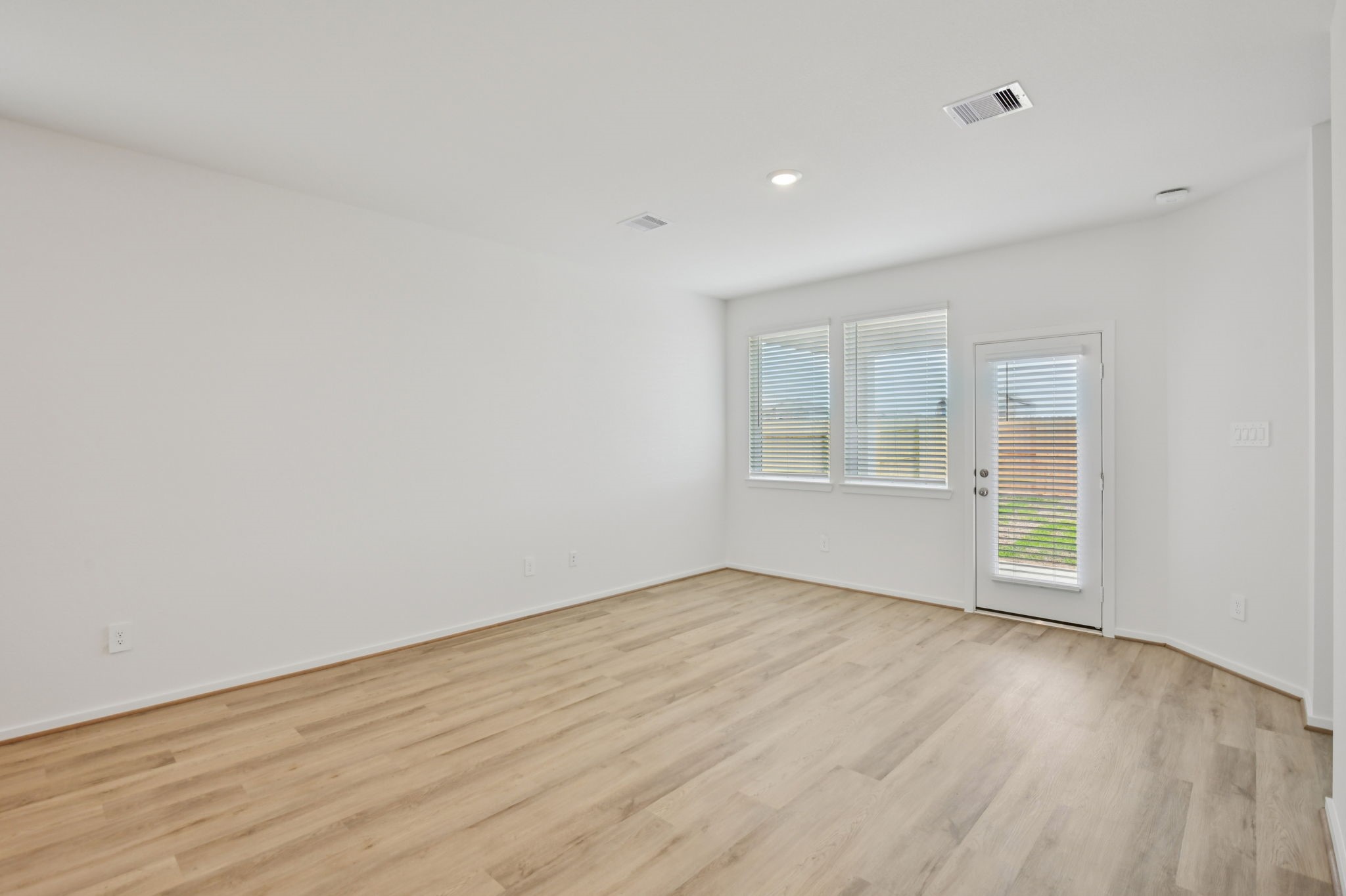 31018 Rivage Beach Drive, Huffman, TX 77336